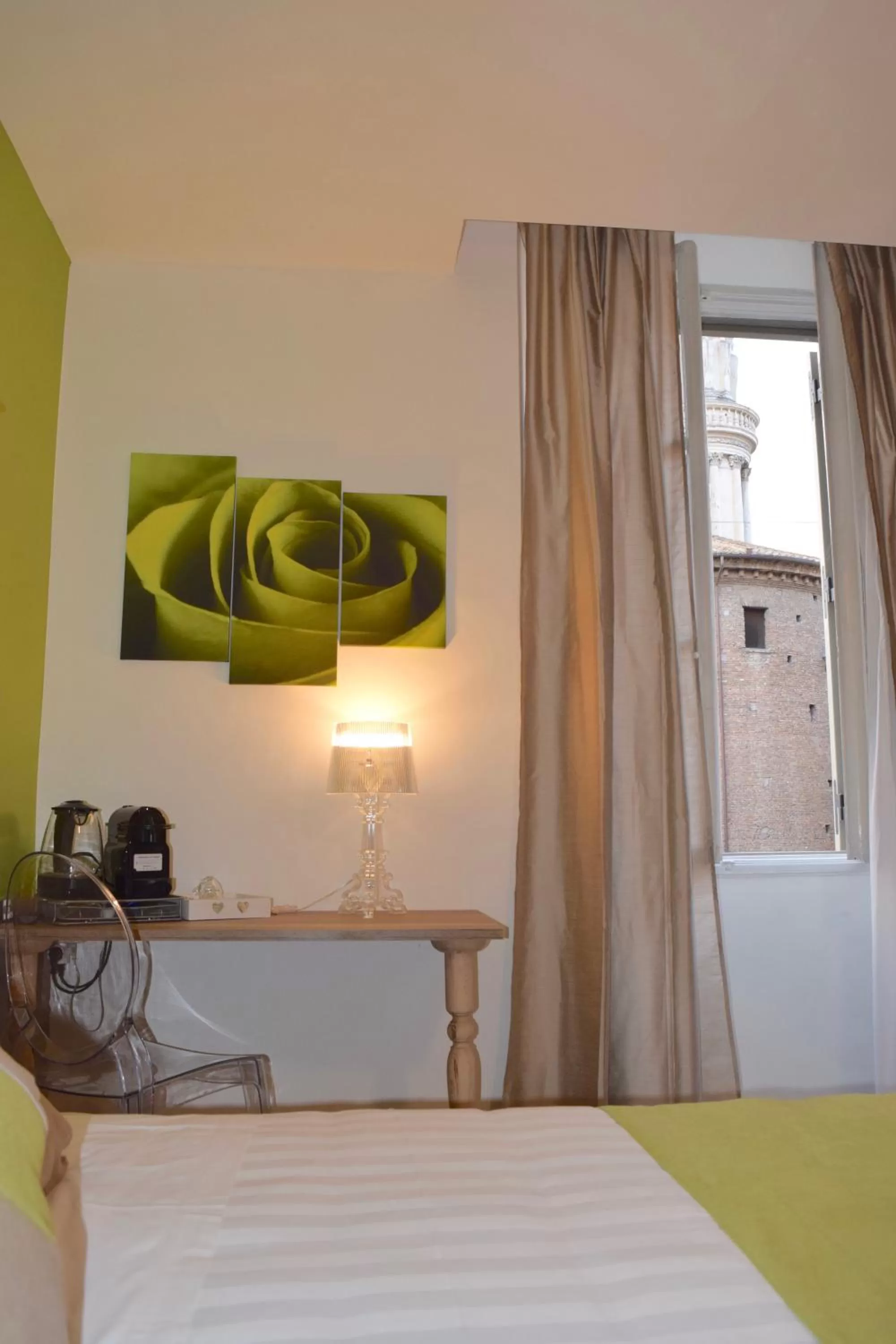 Bedroom, Bed in Spagna Ave