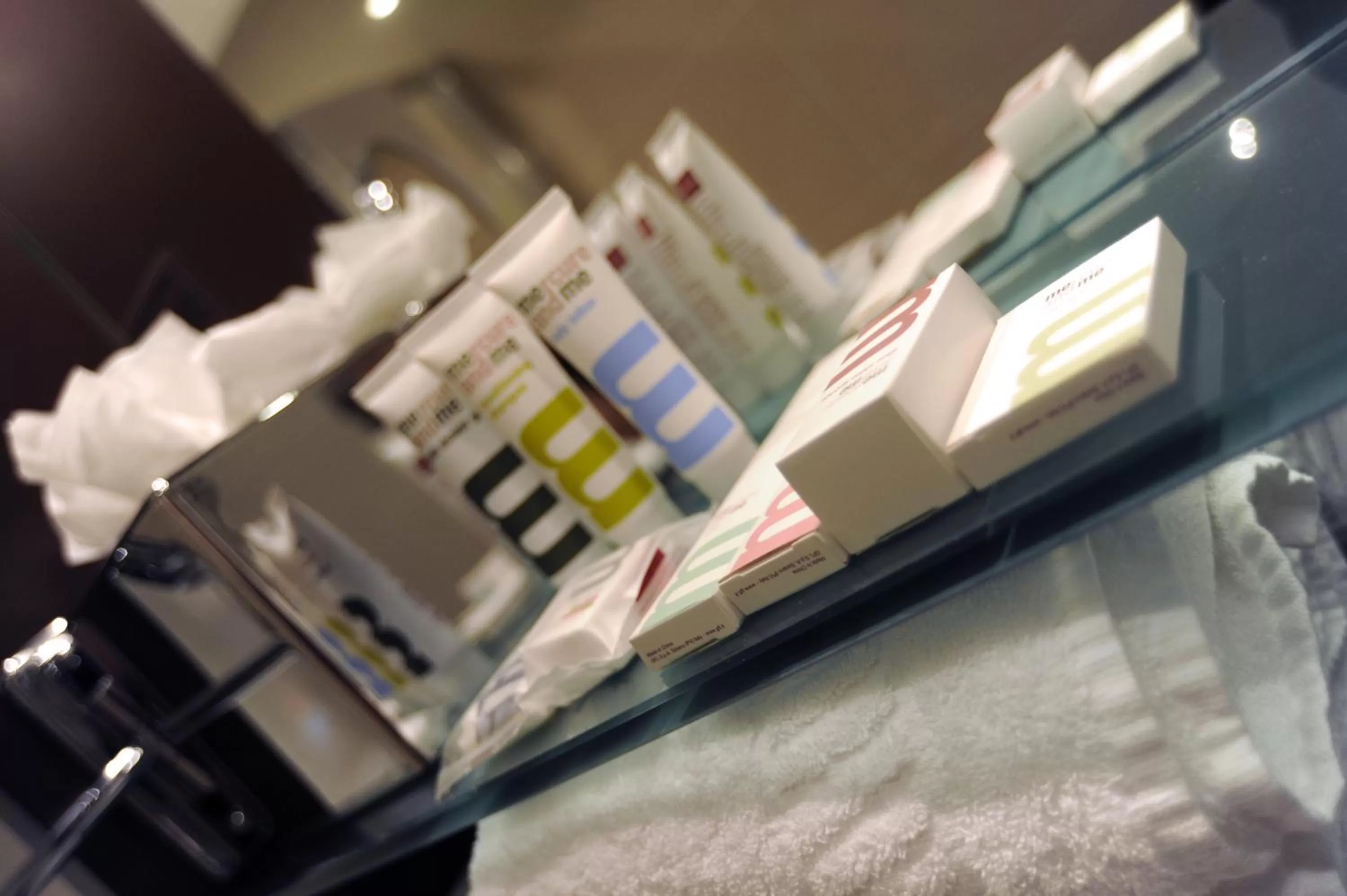 Bathroom in Mercure London Paddington Hotel