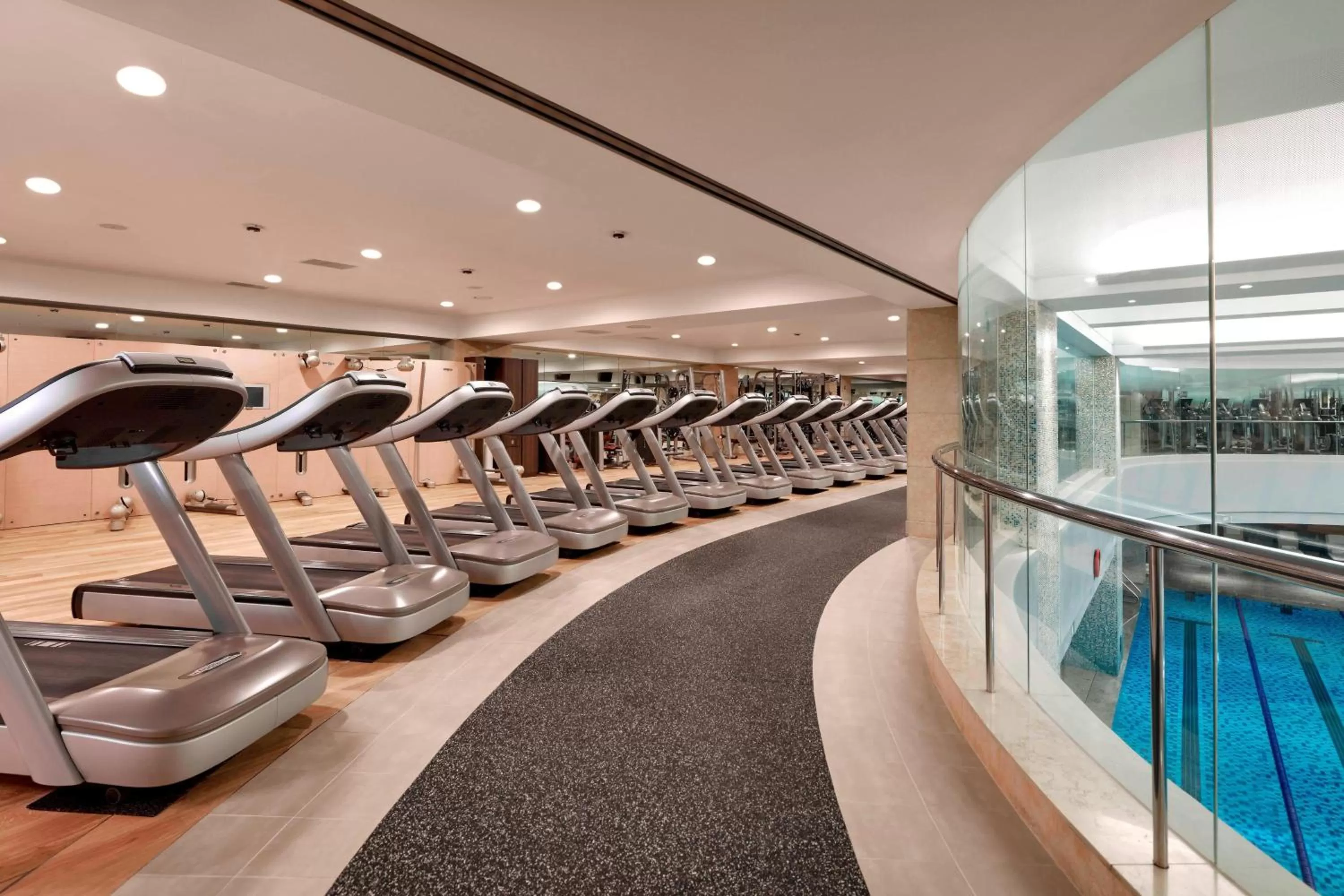 Fitness centre/facilities in JW Marriott Hotel Seoul