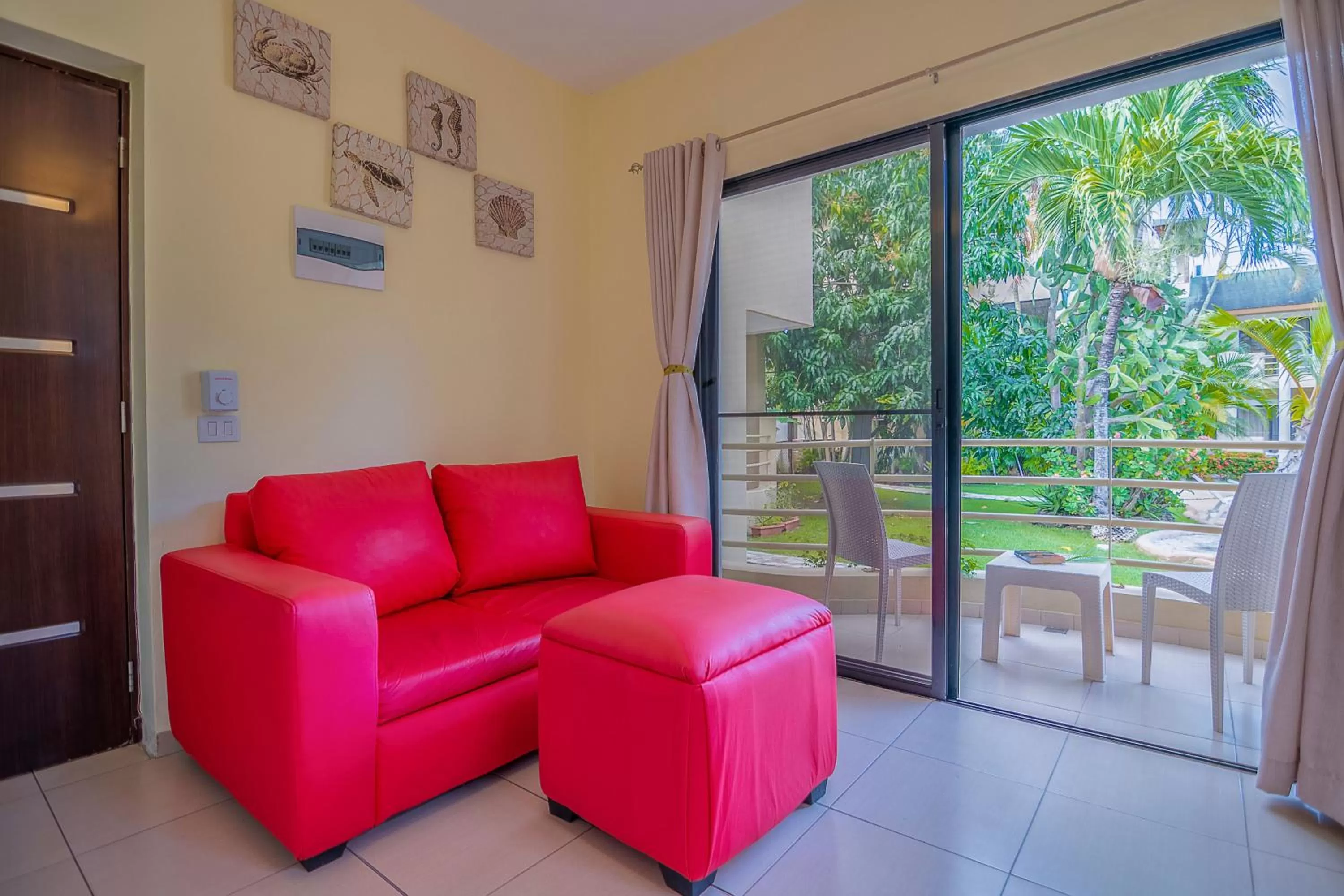 Seating Area in D'Piero Hotel