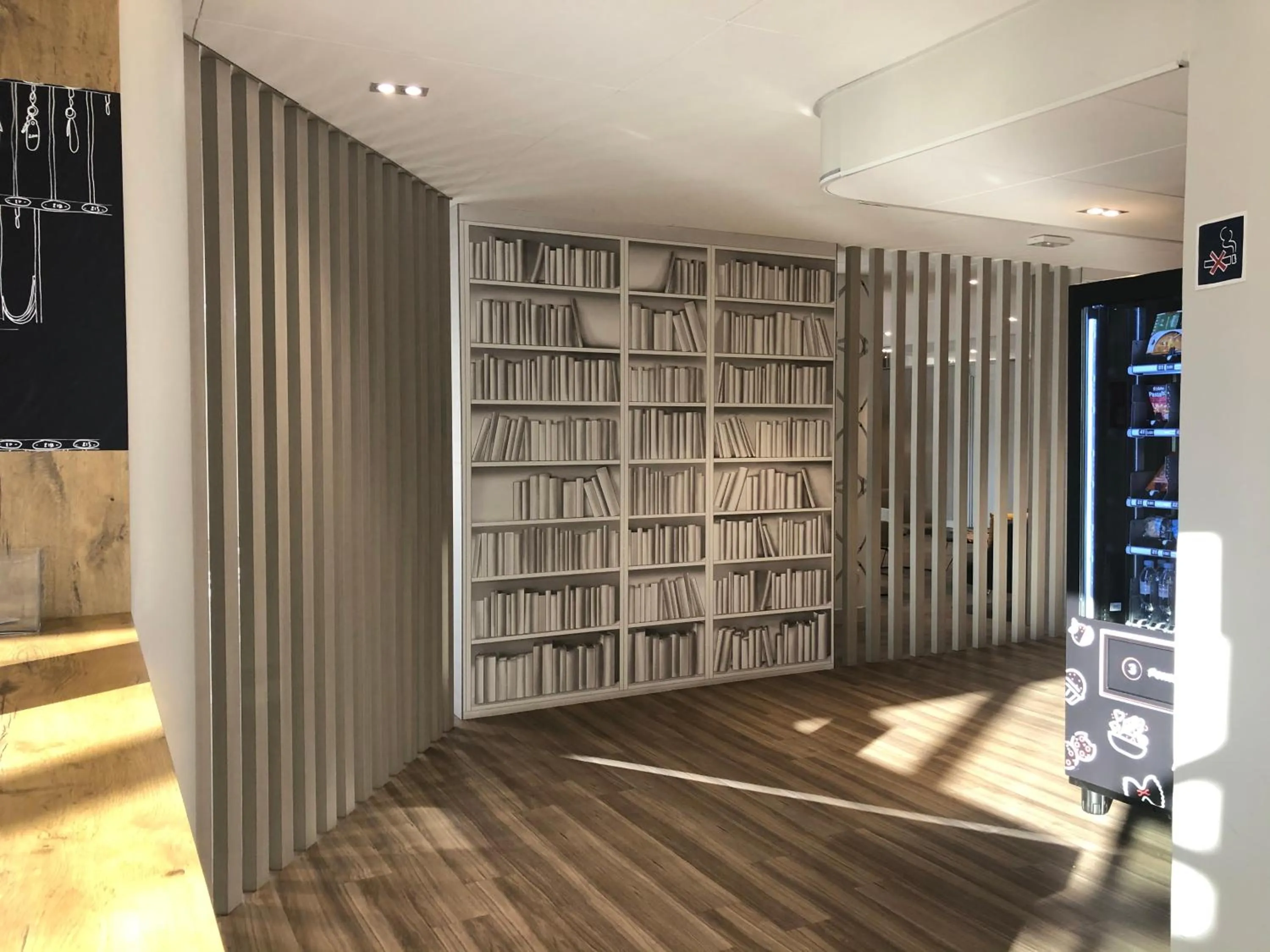 Lobby or reception in ibis budget Paris Porte de Montreuil