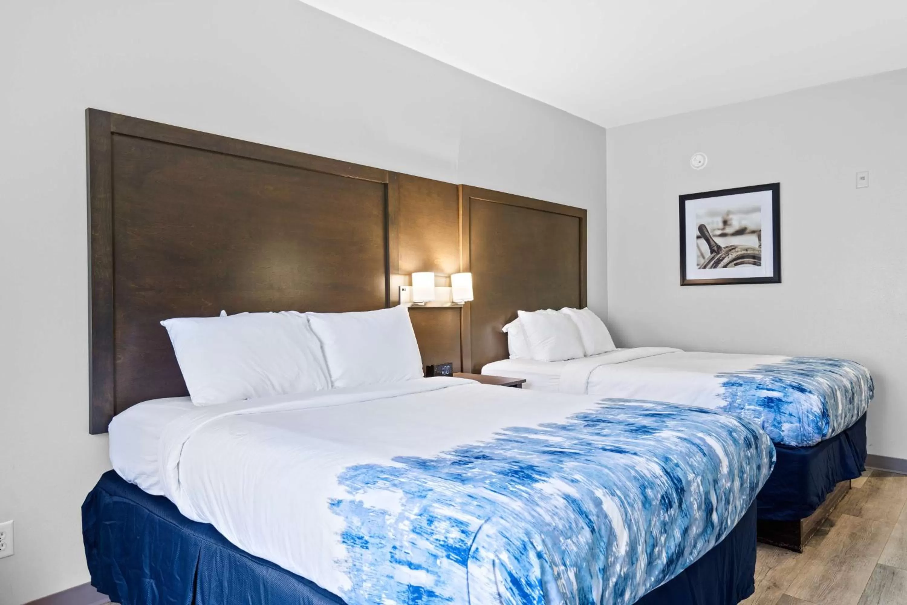 Bedroom, Bed in Blue Water Inn & Suites BW Signature Collection
