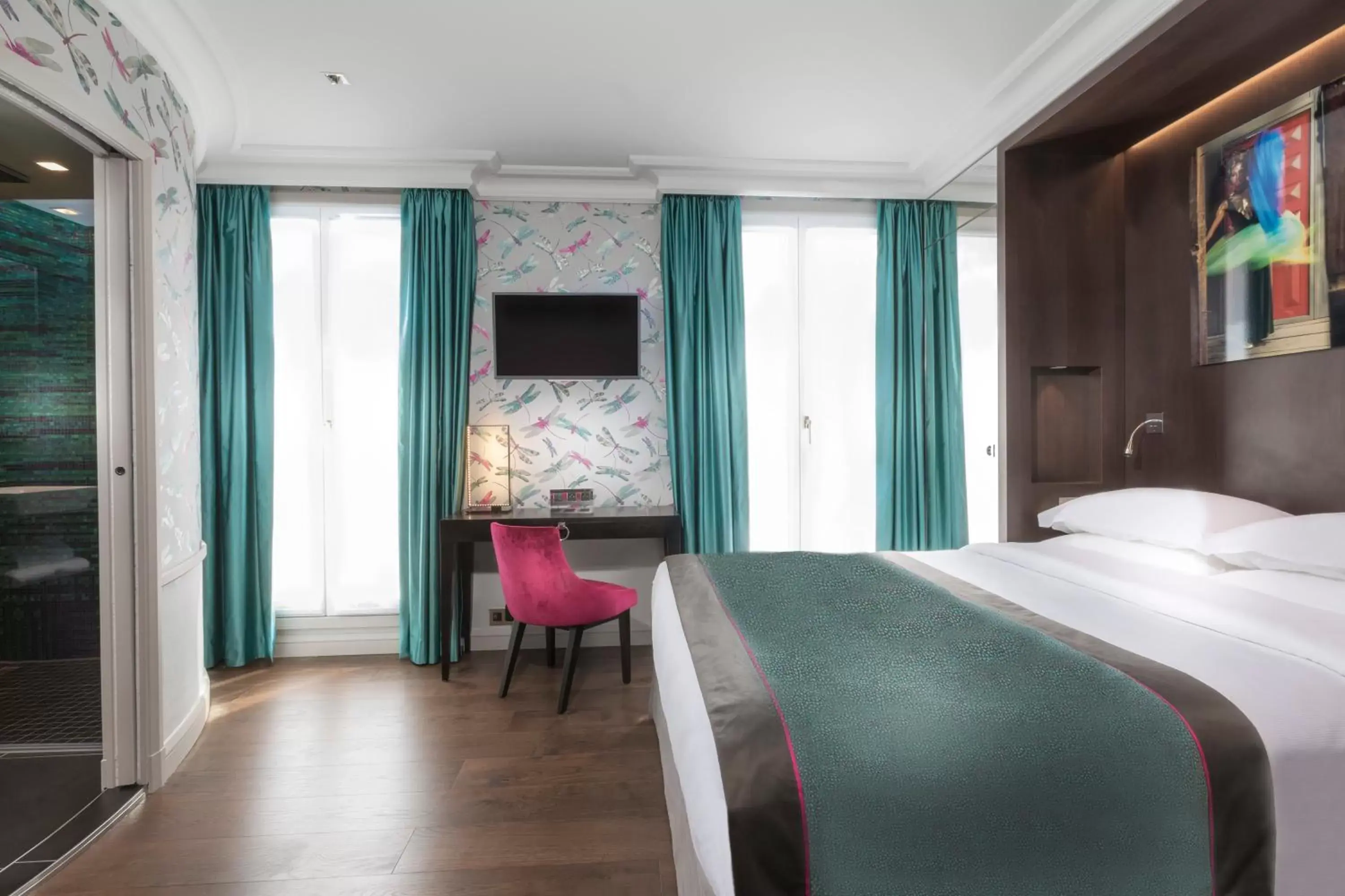 Deluxe Double Room with Terrace in Vendôme Opera Hotel Deluxe Double Room with Terrace in Vendôme Opera Hotel