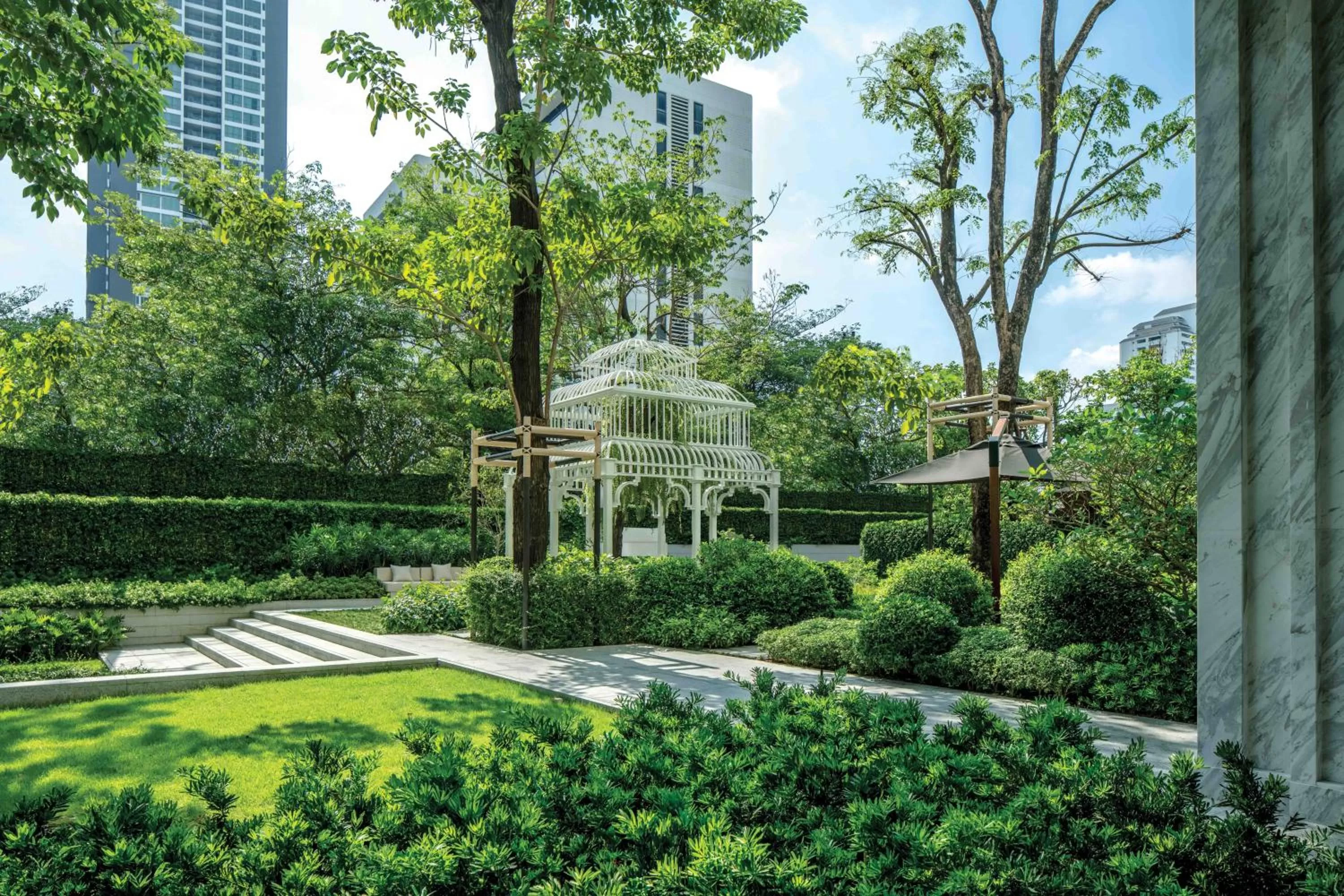 Garden in 137 Pillars Suites Bangkok