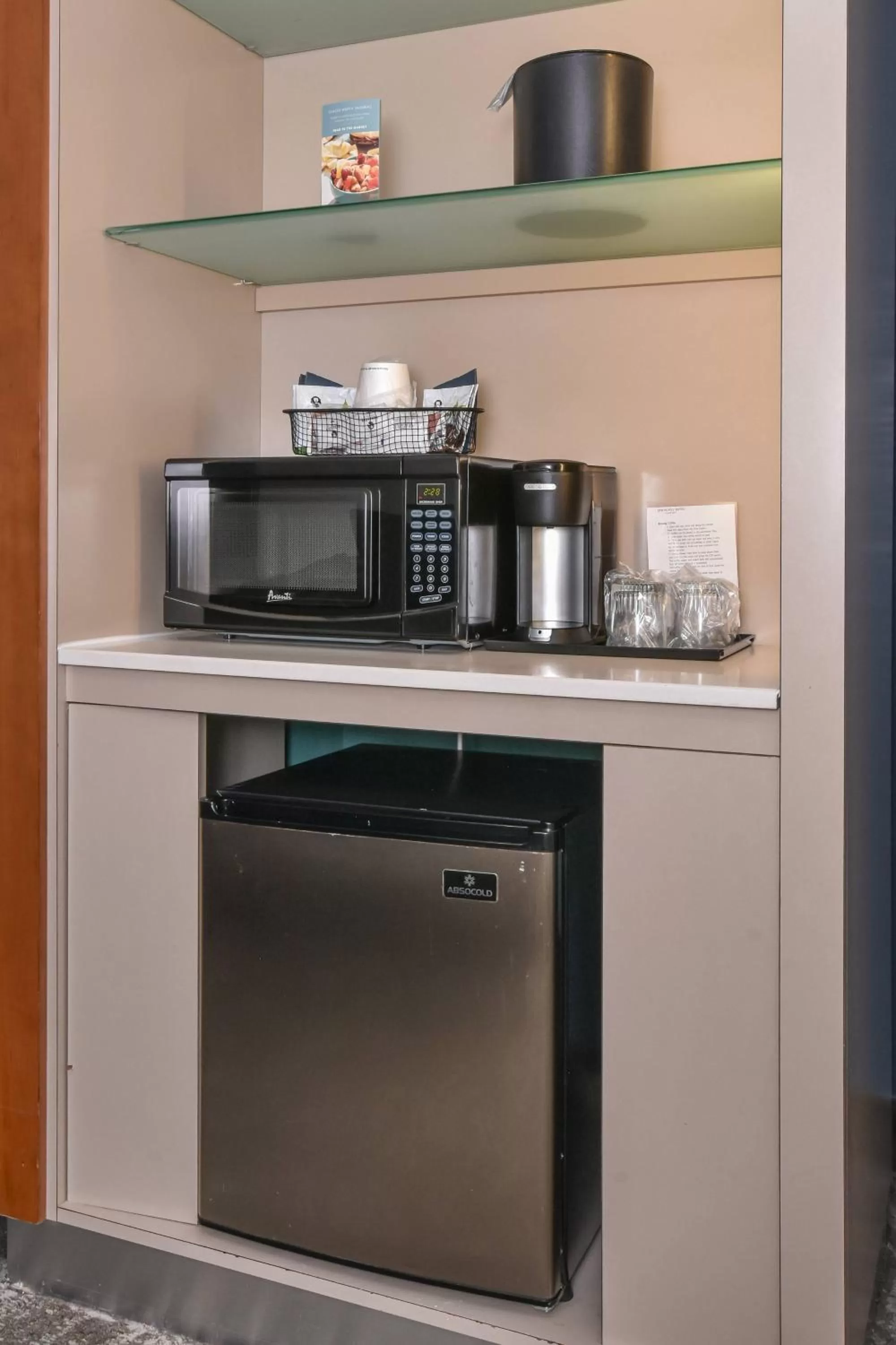 Queen Studio with Sofa Bed and Adapted Tub - Mobility and Hearing Accessible in SpringHill Suites by Marriott Charlotte Ballantyne