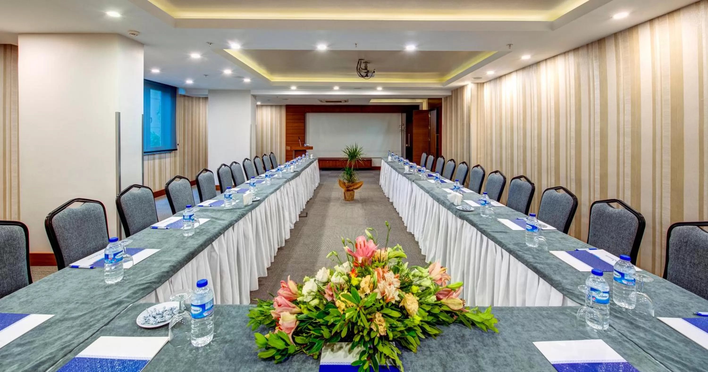 Meeting/conference room in Bera Konya Hotel