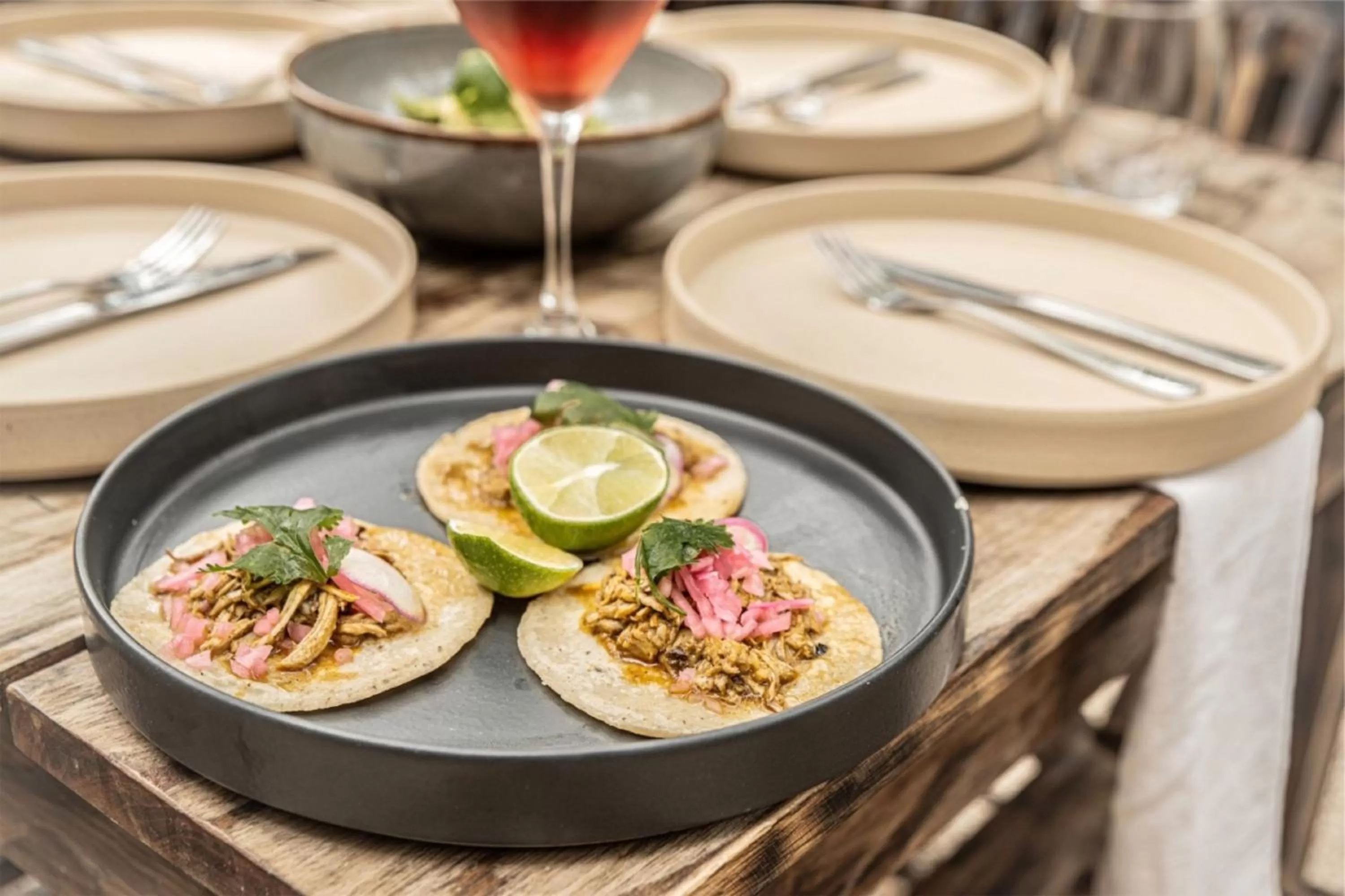 Restaurant/places to eat in Una Vida