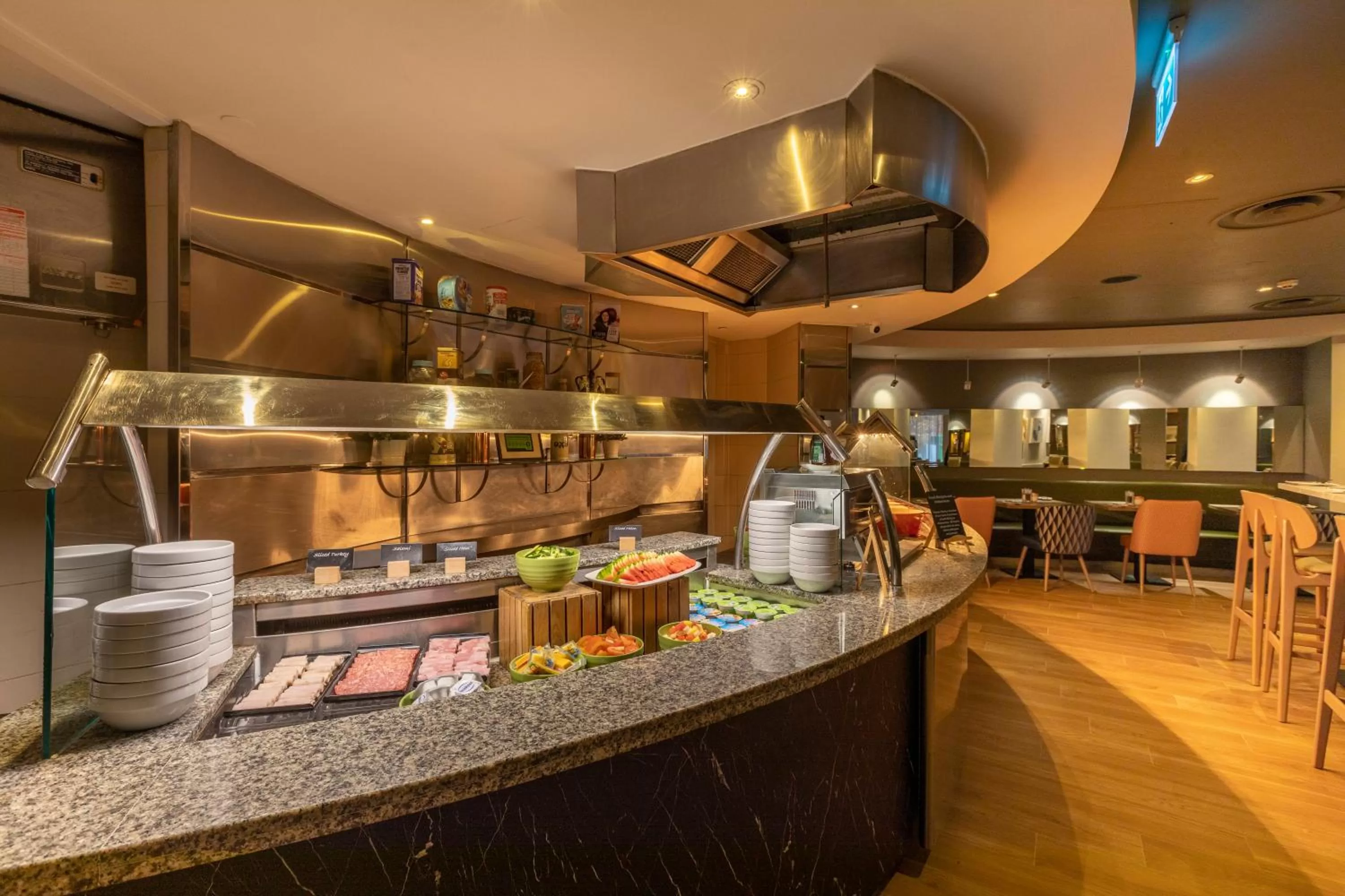 Restaurant/places to eat in Holiday Inn London - Regent's Park by IHG