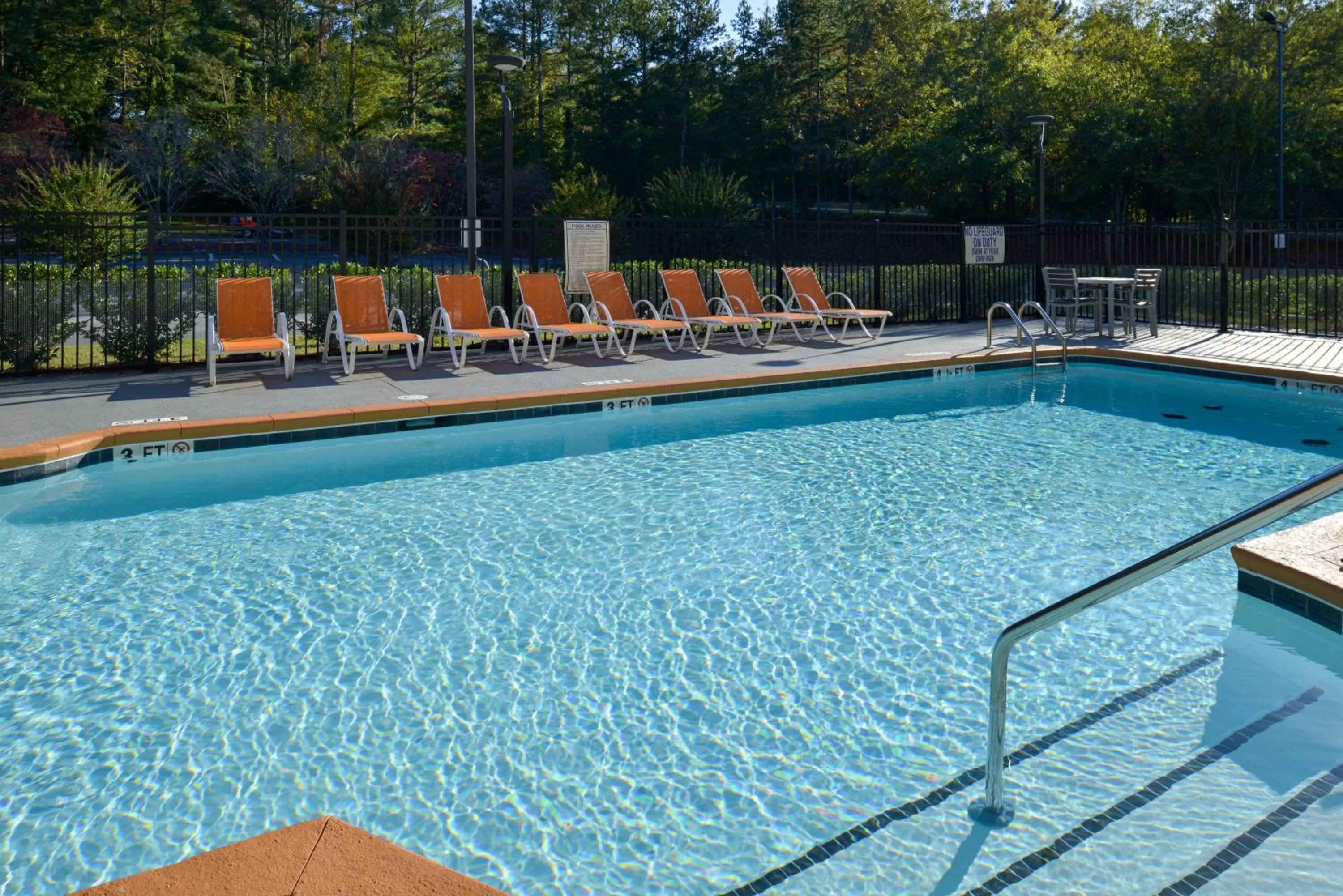 Swimming pool in Best Western Plus Clemson Hotel & Conference Center