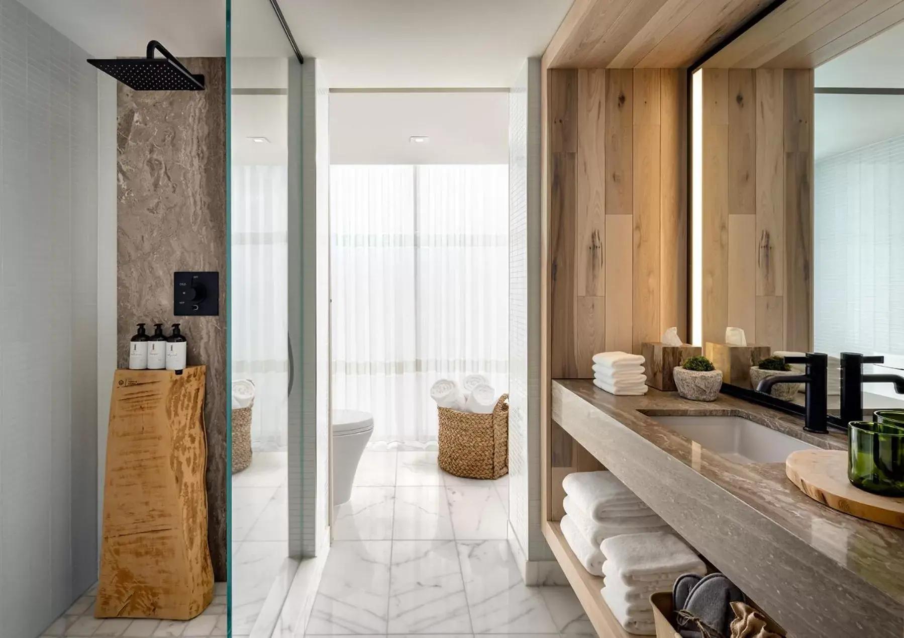 Studio King in 1 Hotel Toronto Studio King in 1 Hotel Toronto