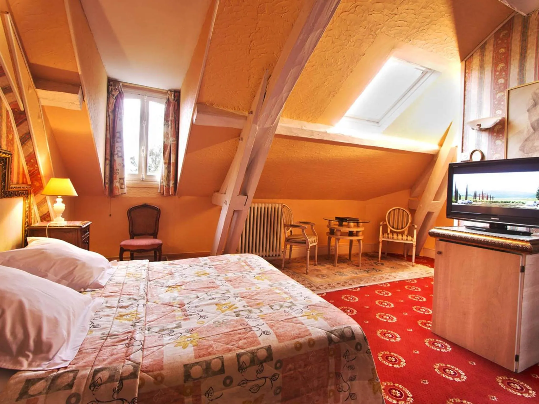 Bed in Belle Isle Sur Risle - Chateau Hotel & Spa