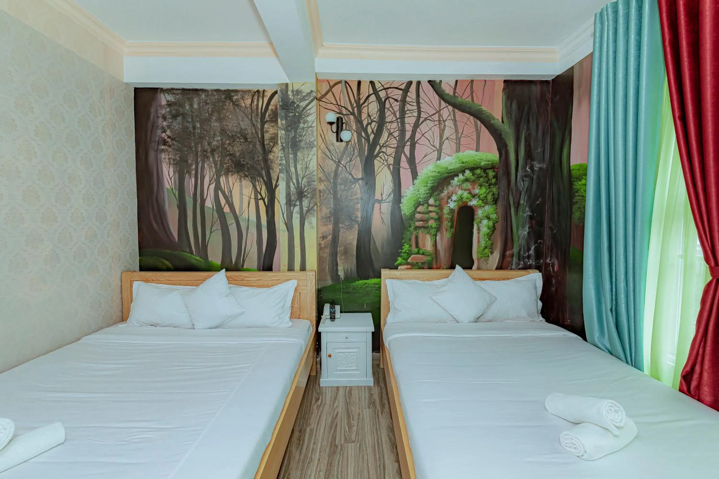 Ken's Backpackers Hotel