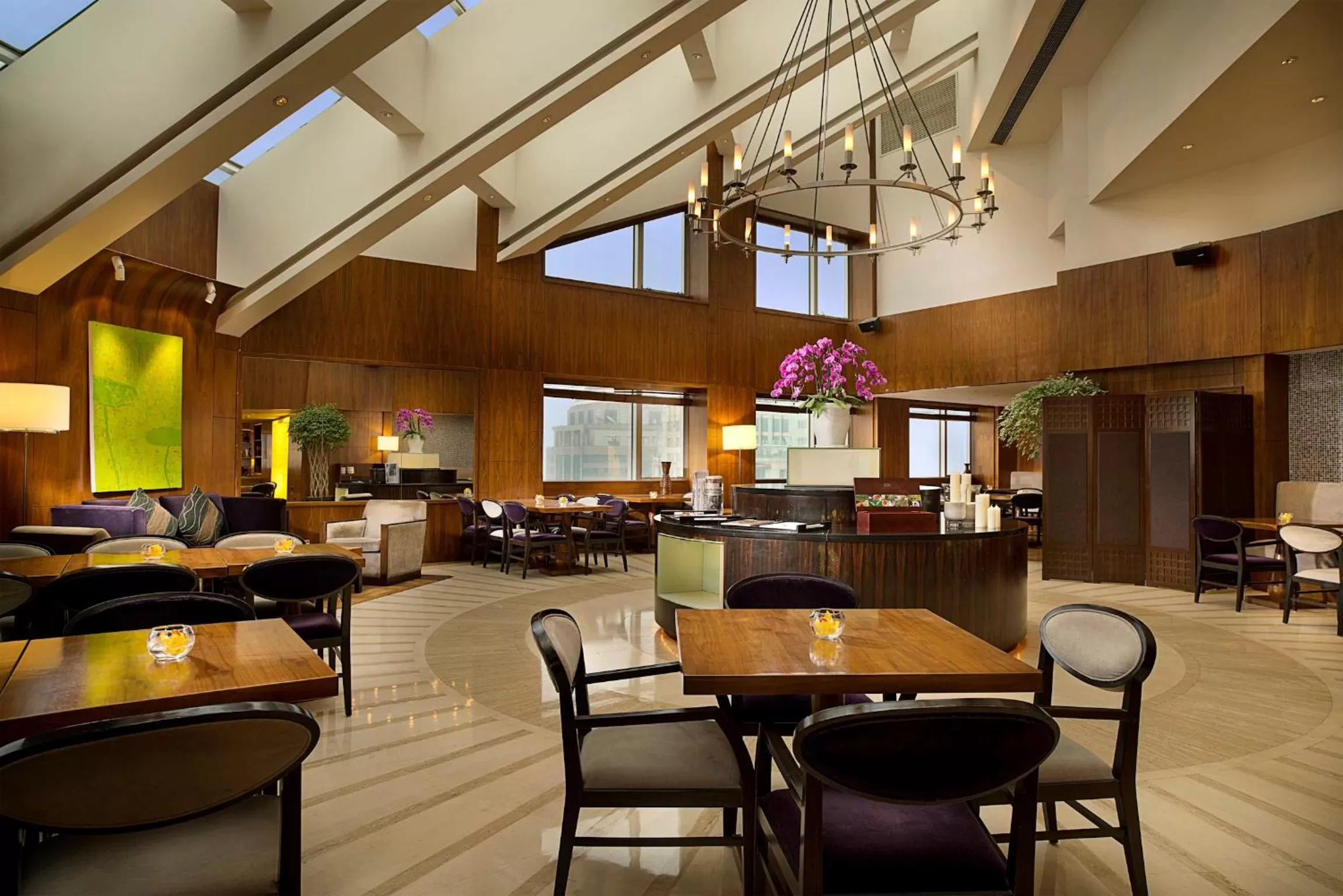 Lounge or bar in Radisson Collection Hyland Shanghai