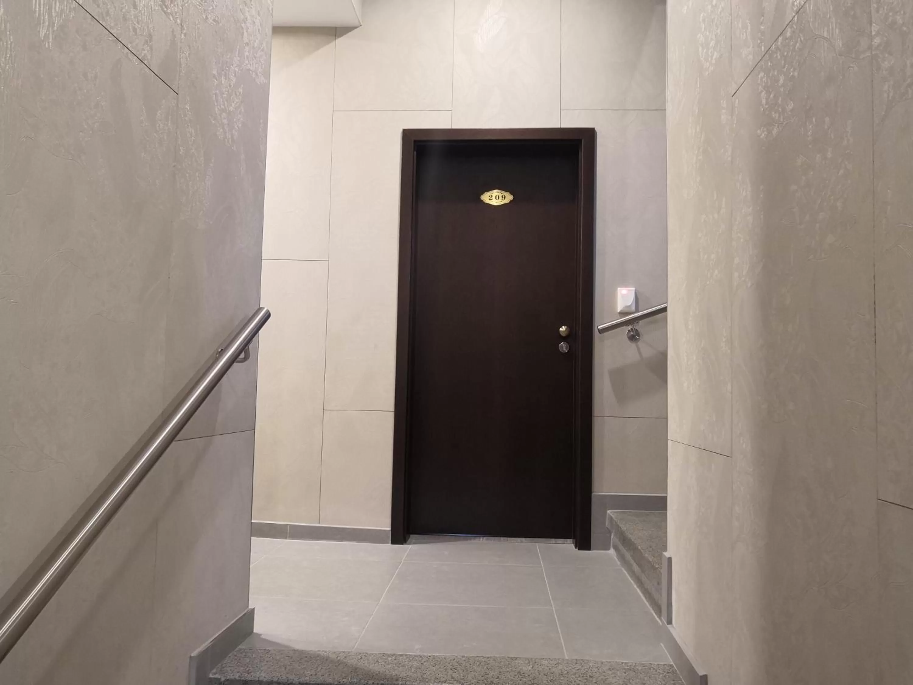 Sun-House Pension - ParkingFree Limited spaces-