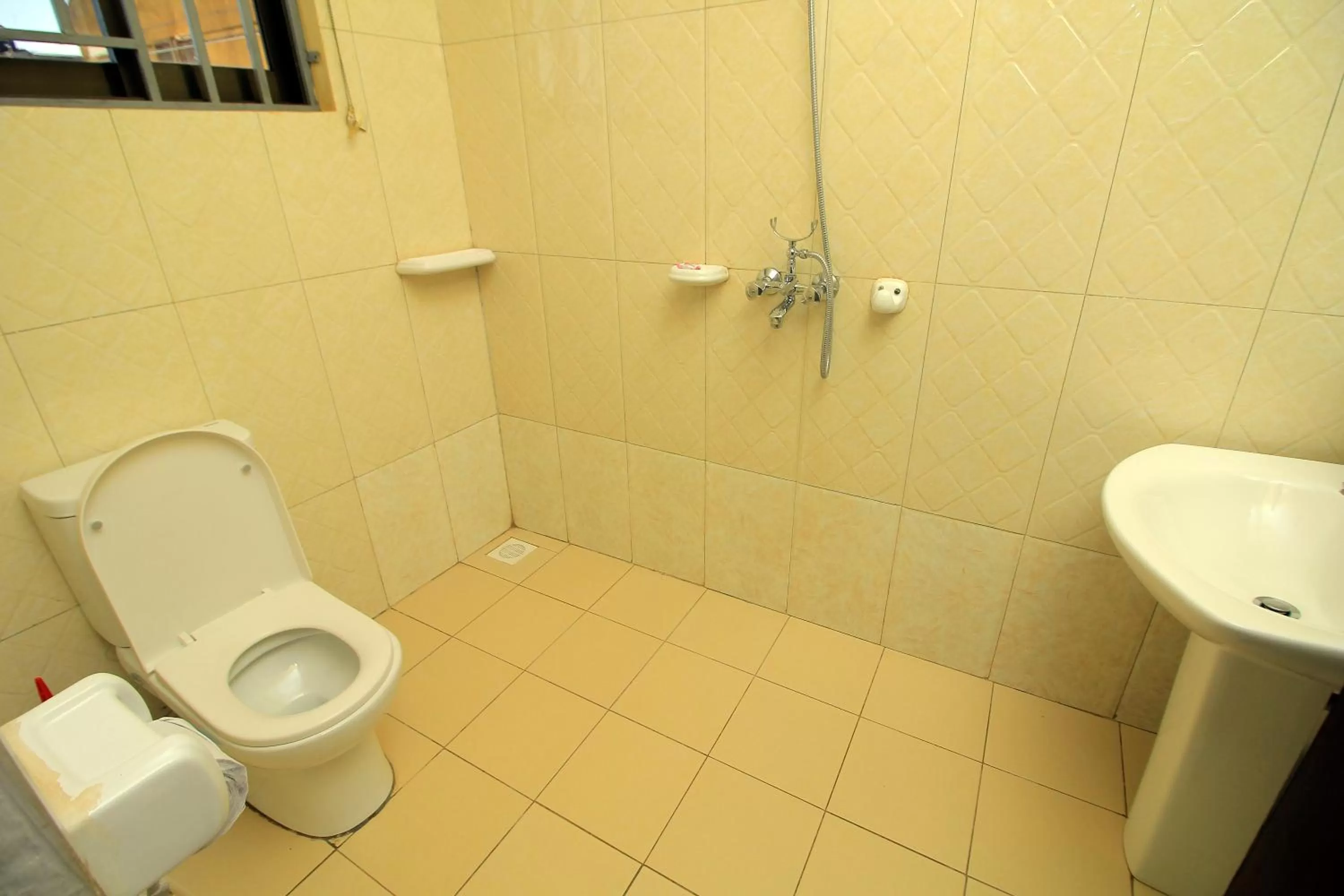 Bathroom in Al-Nisaa Hotel and Spa