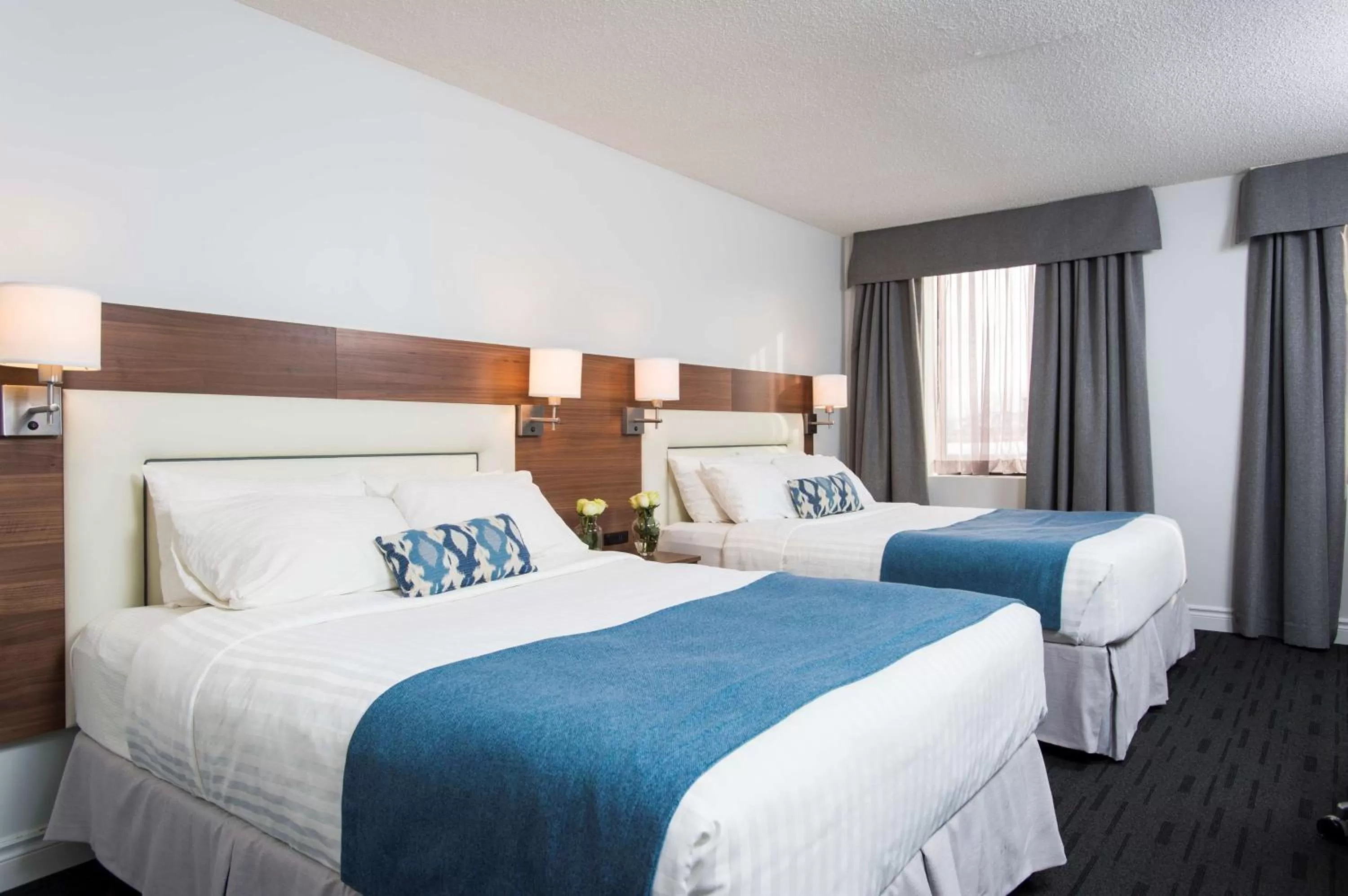 Photo of the whole room, Bed in Hôtel Albert par G5