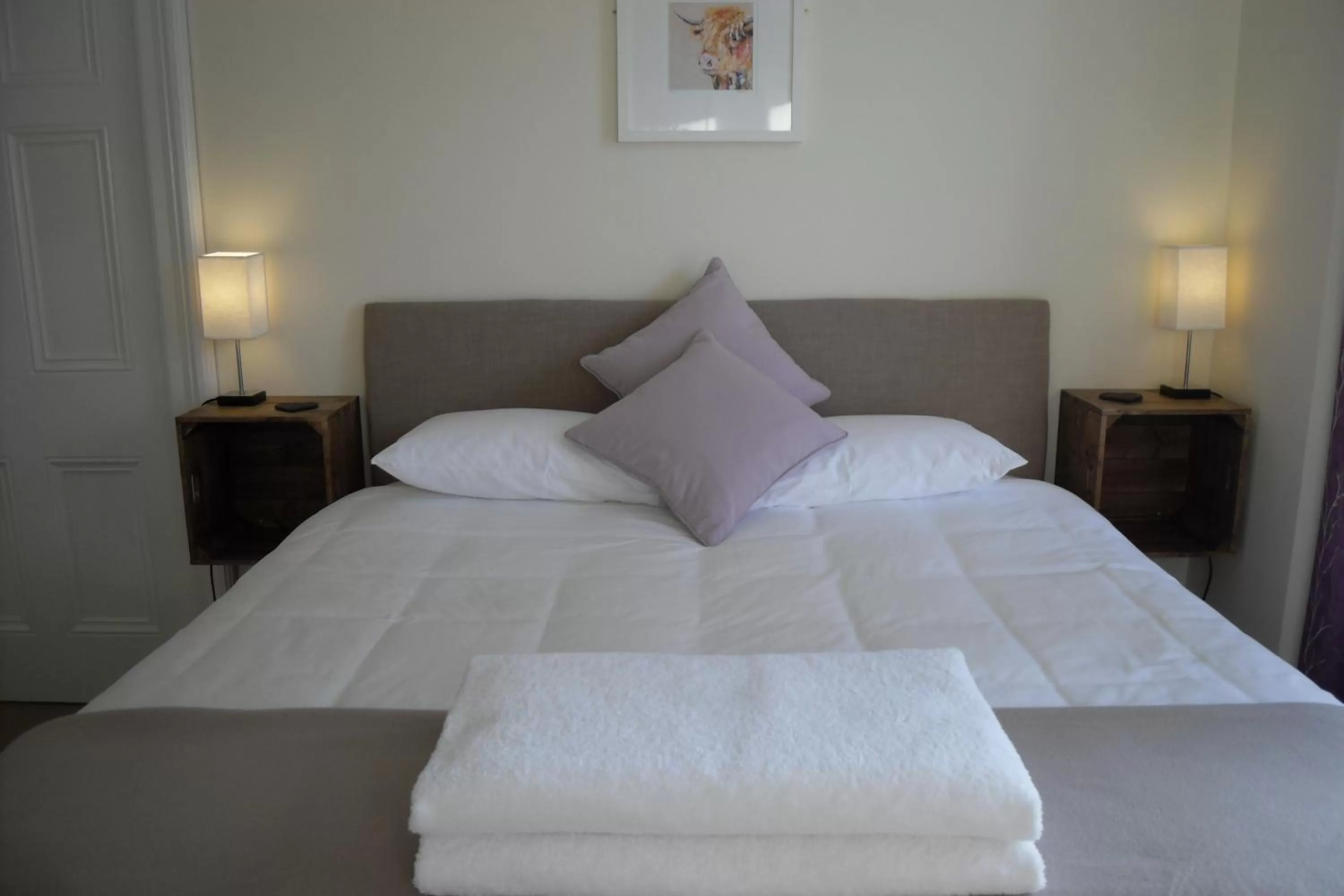 Bedroom, Bed in The Hive at 52