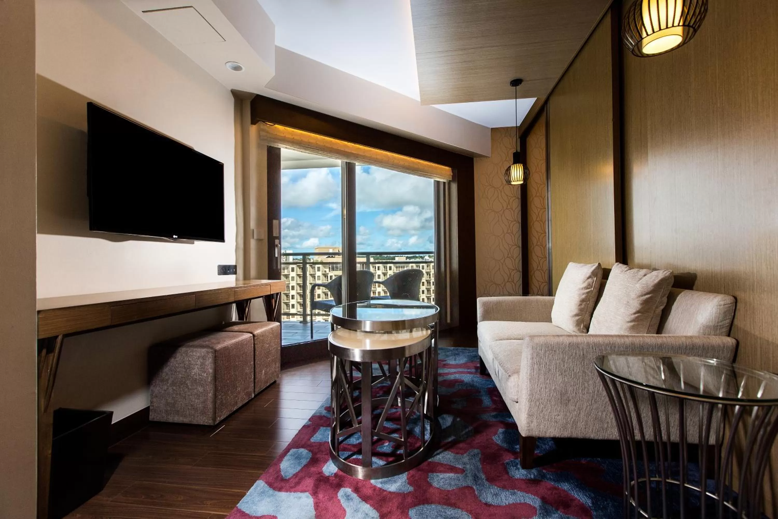 TV and multimedia in Dusit Thani Guam Resort