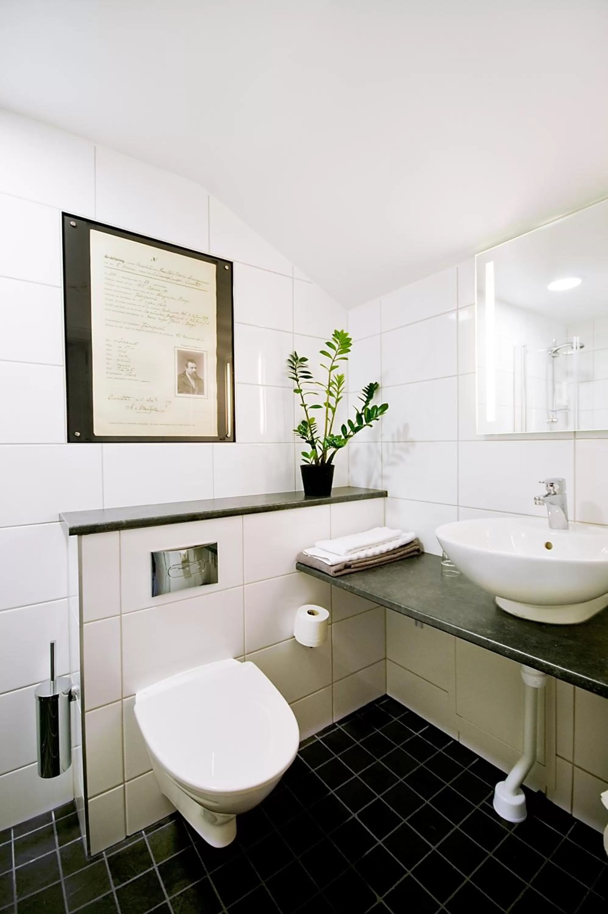 Bathroom in Home Hotel Bilan