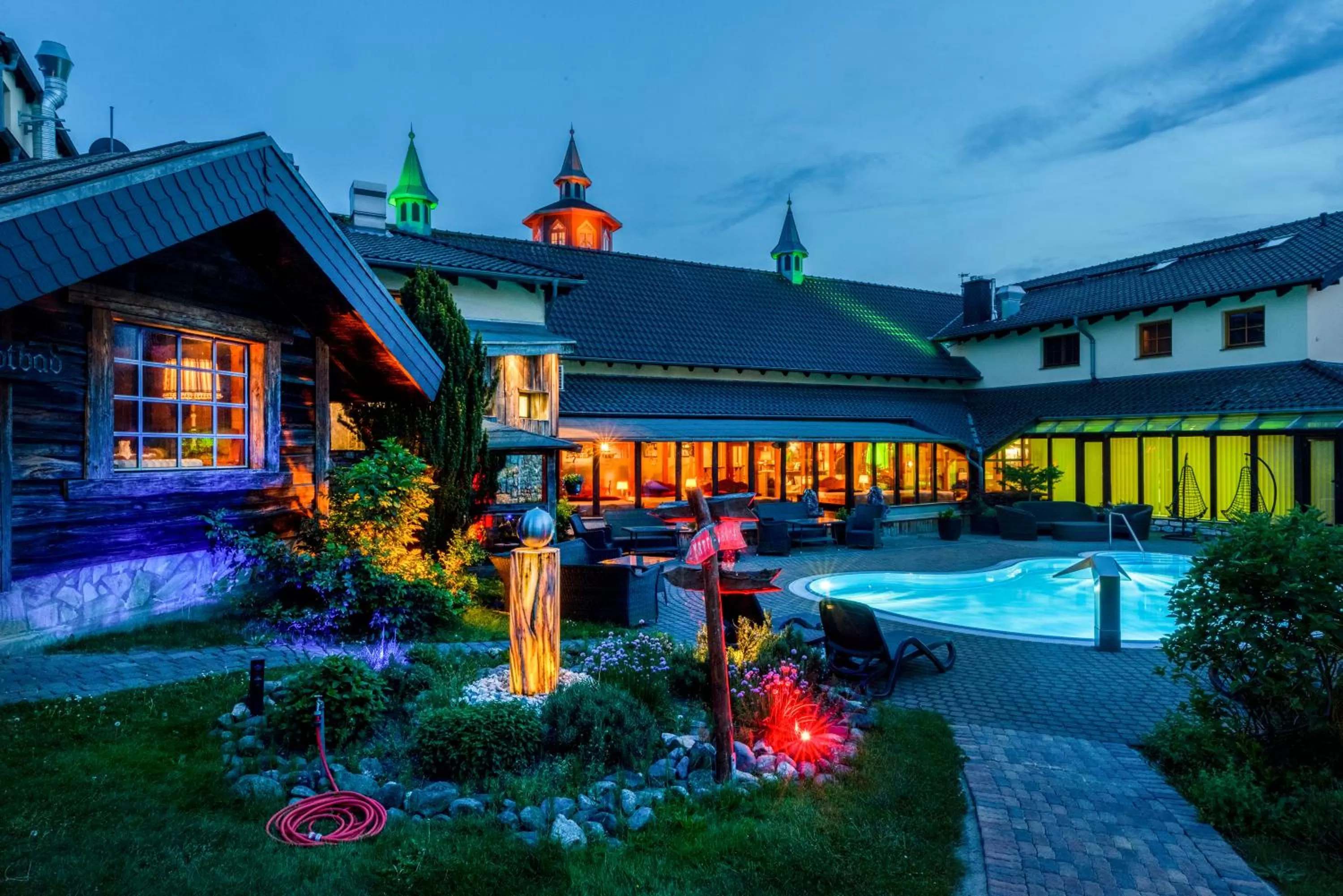 Property building in Wellnesshotel Seeschlößchen - Privat- Spa & Naturresort