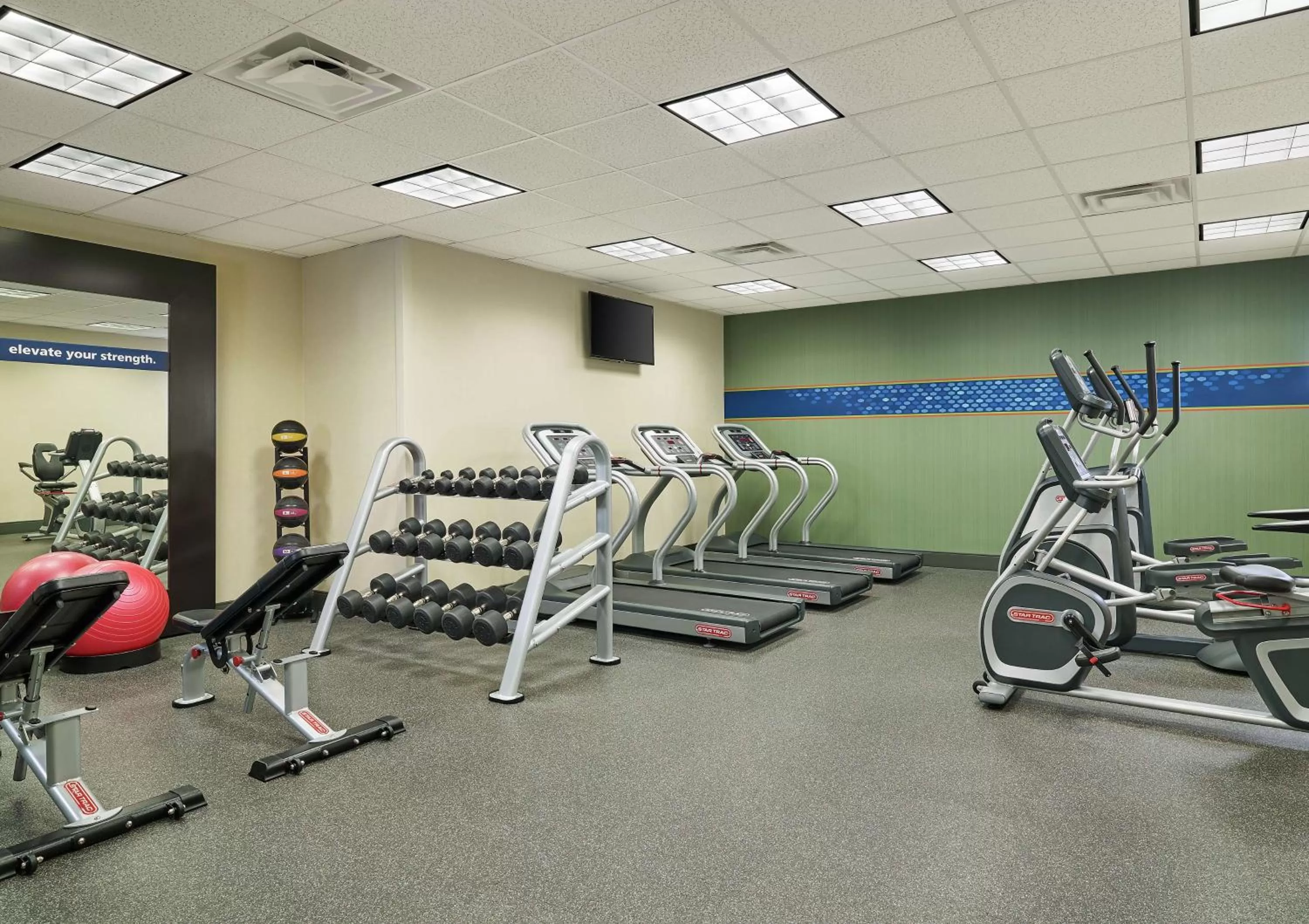 Fitness centre/facilities in Hampton Inn & Suites Silverthorne