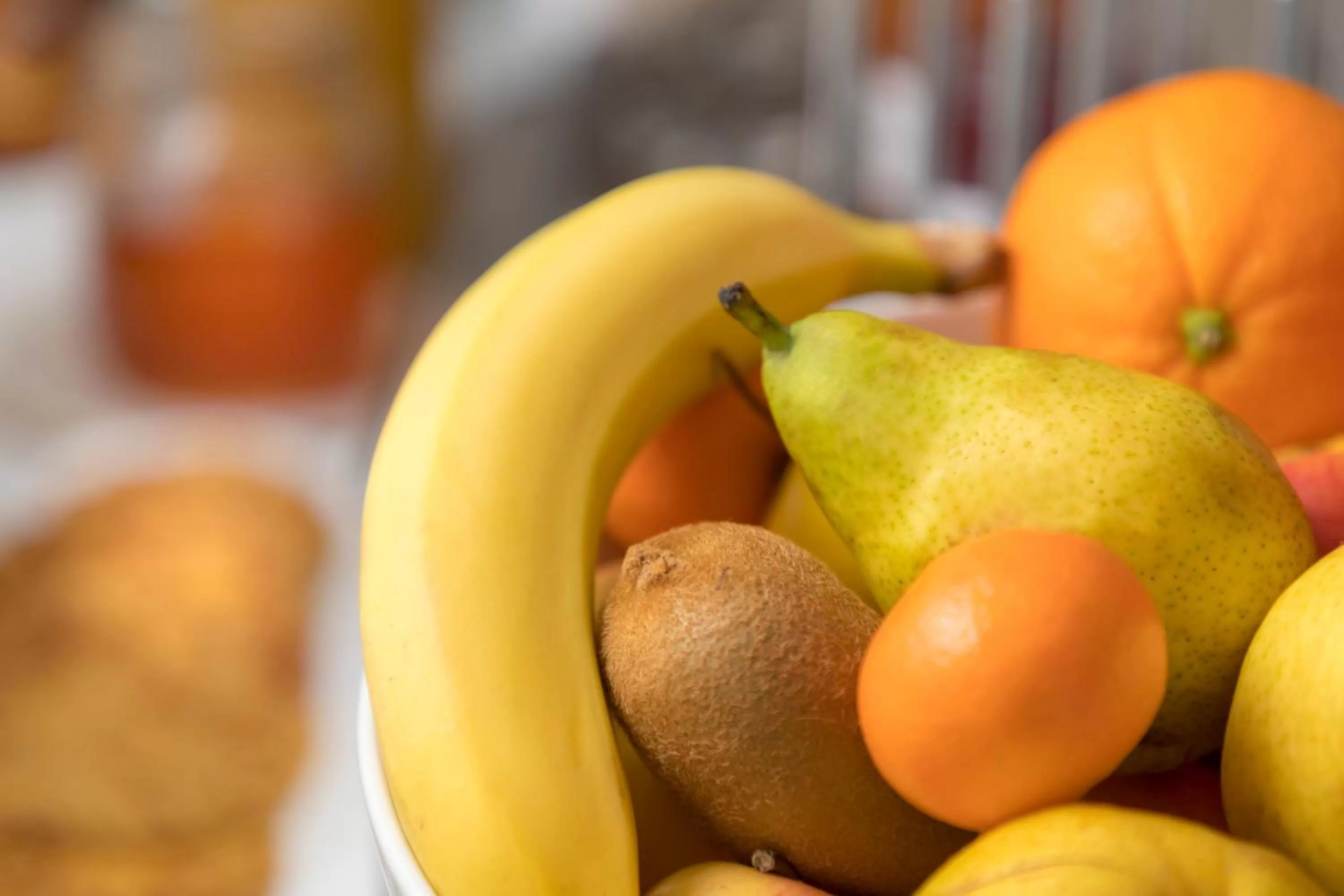 Food and drinks in Libertel Canal Saint Martin