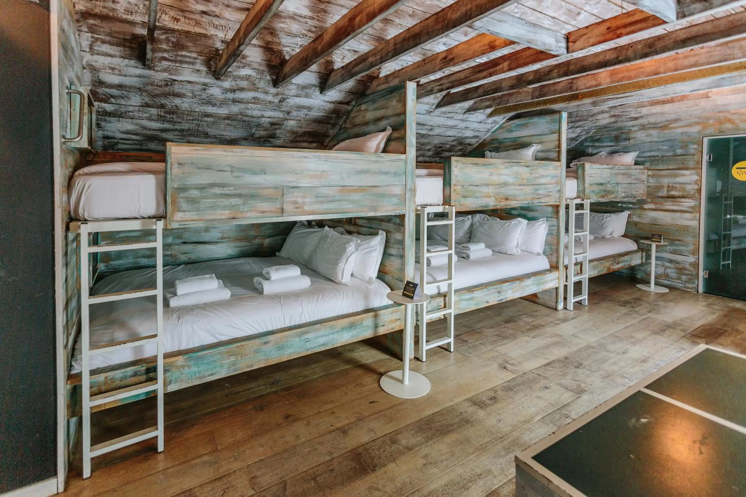 bunk bed, Bed in Stay Central Hotel