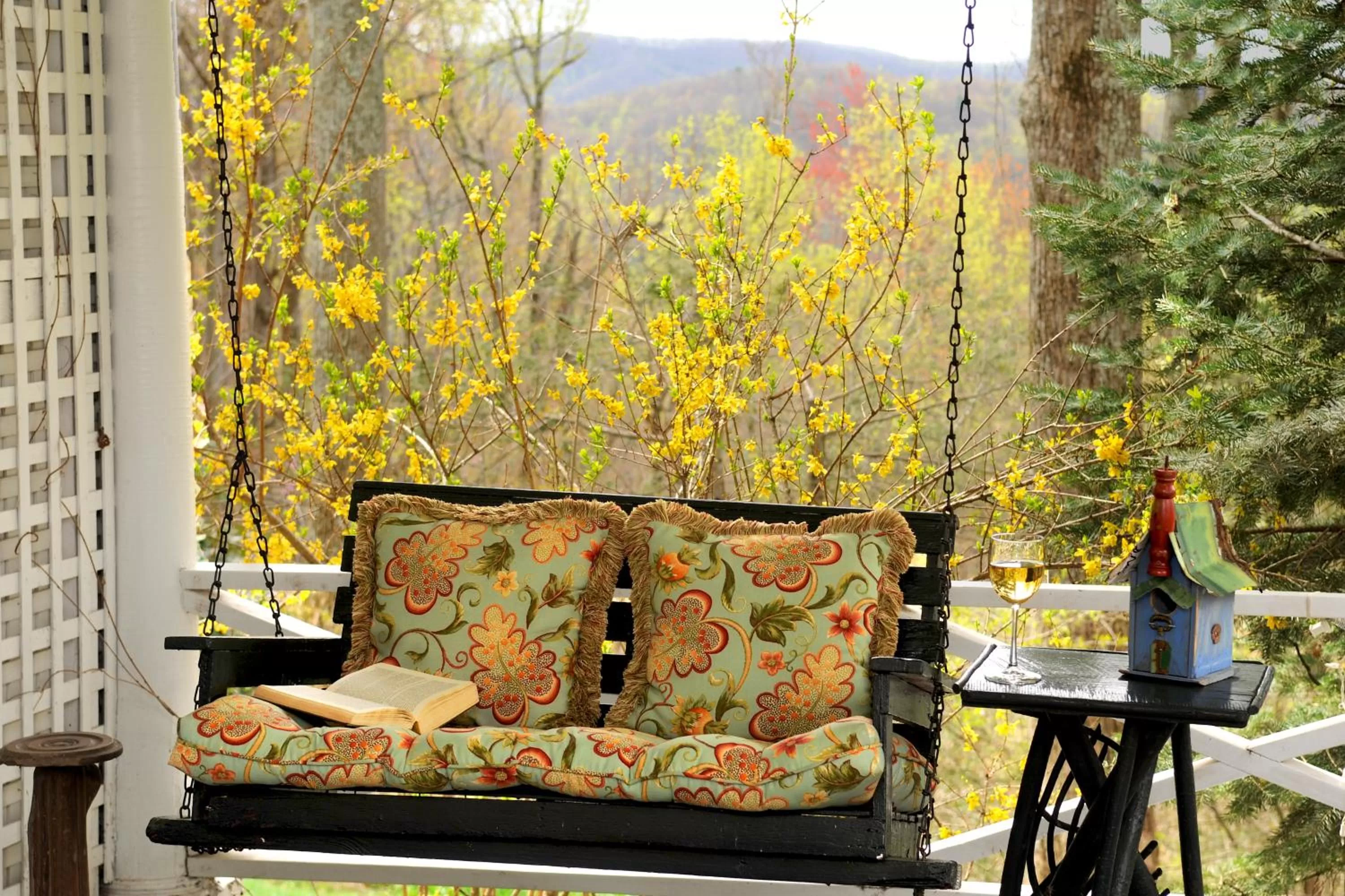 Seating Area in Orchard Inn