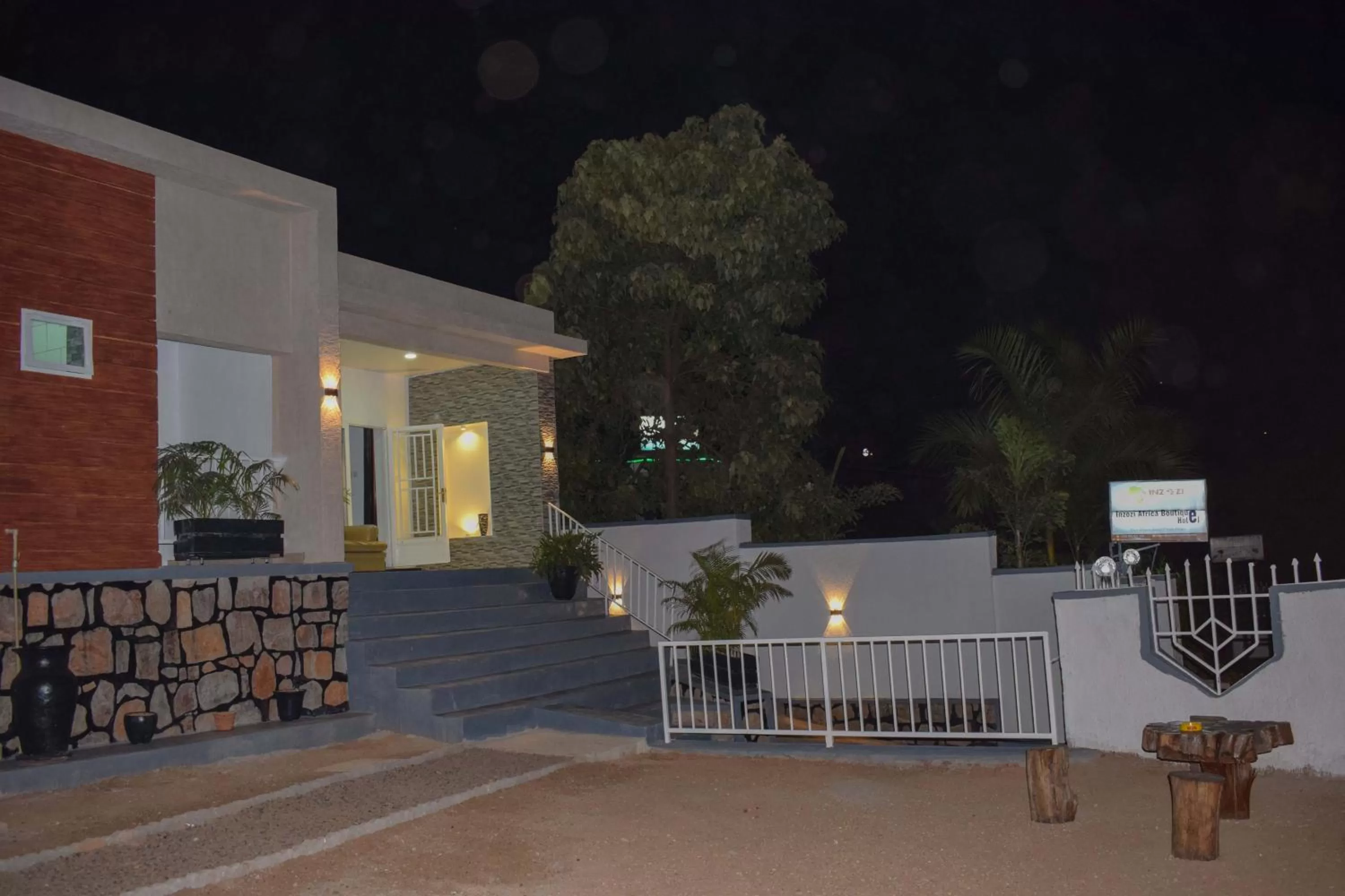 Property building in INZOZI AFRICA HOUSE B&B-Gishushu