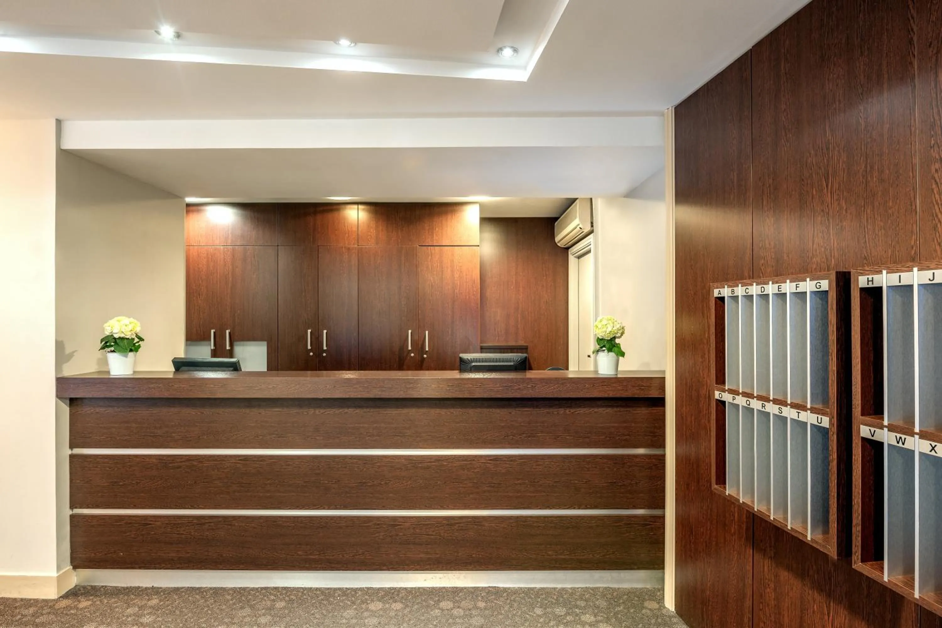 Lobby or reception in Citadines République Paris