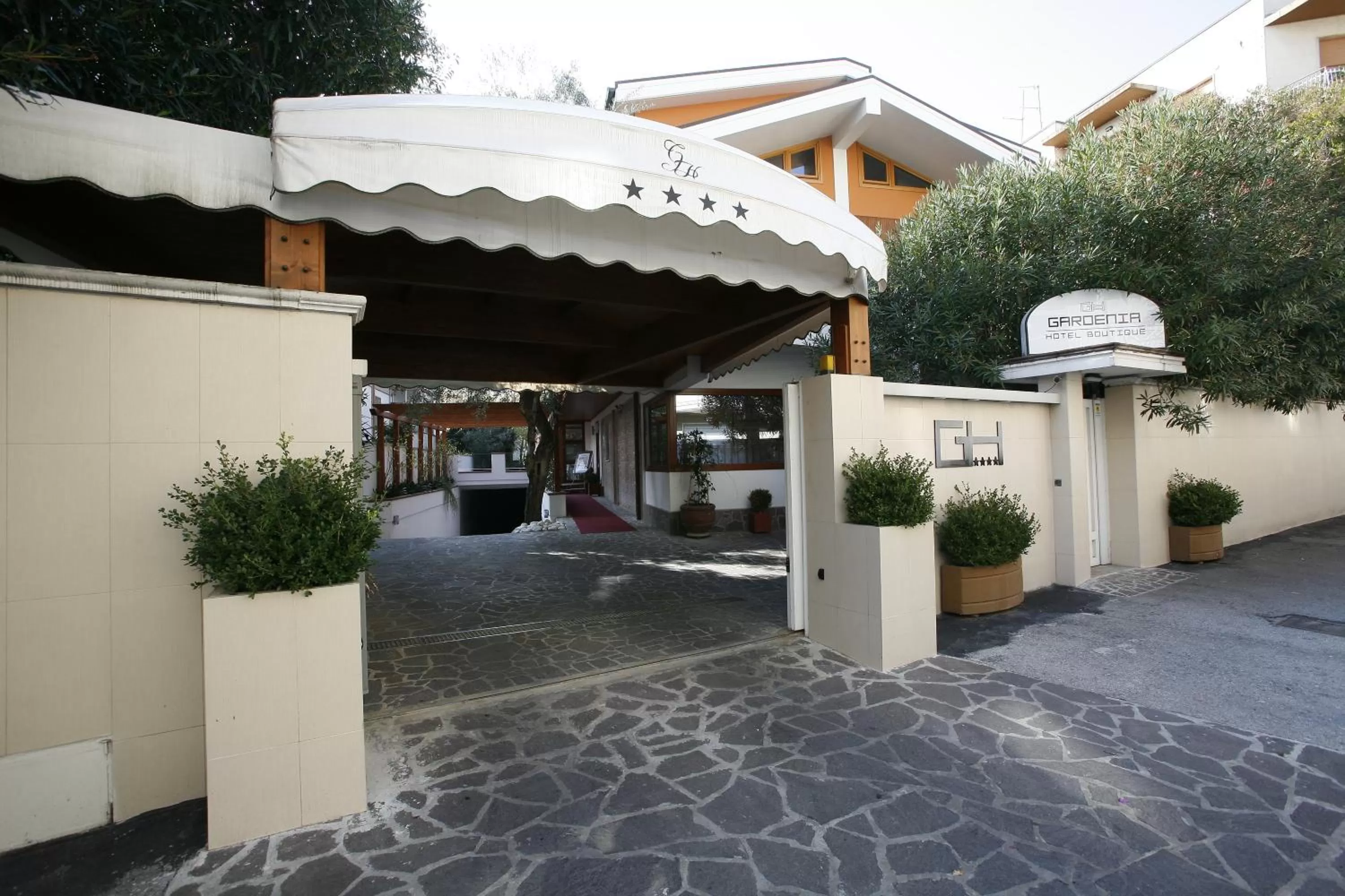 Facade/entrance in Villa Alba Boutique Hotel