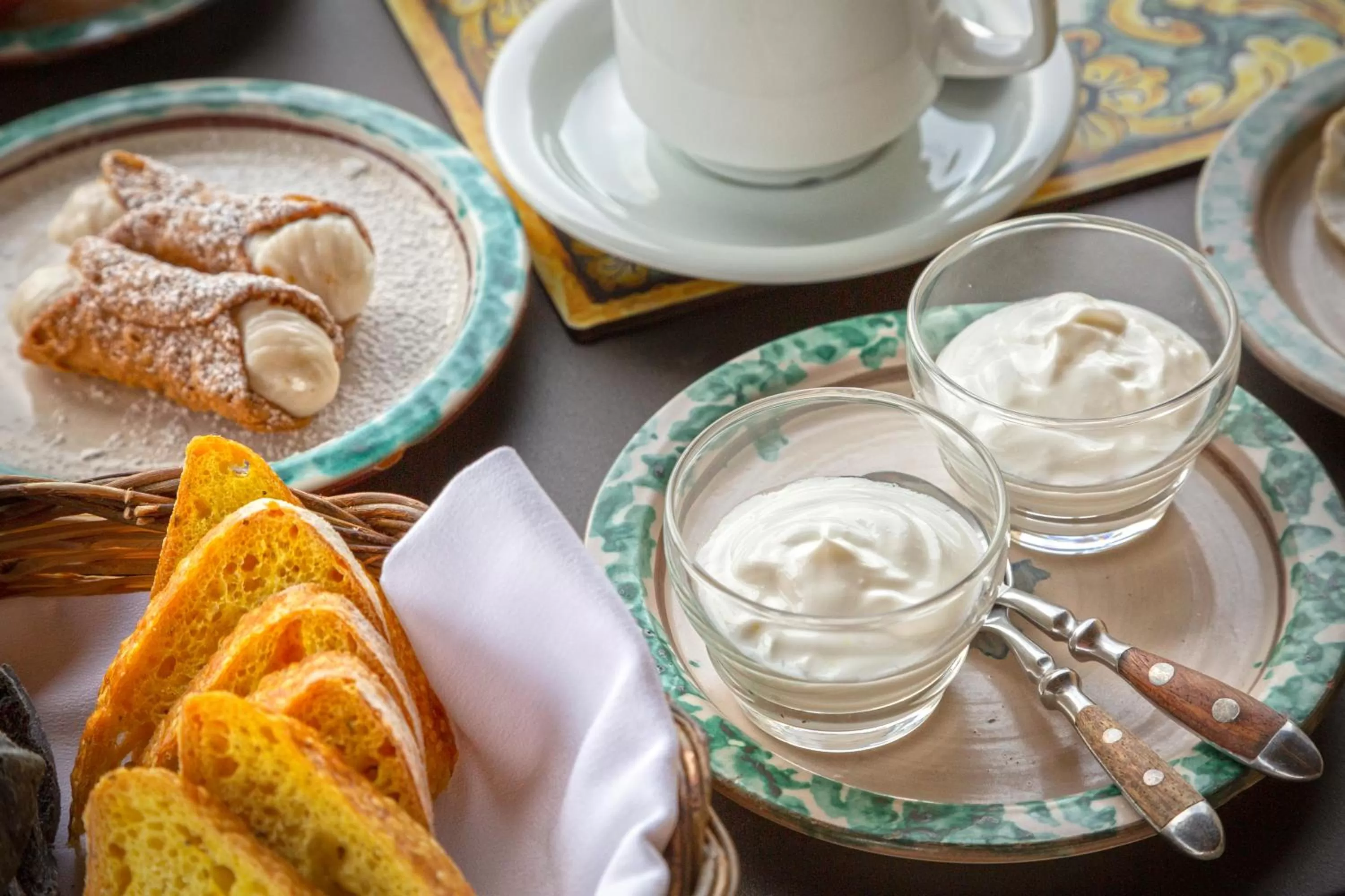 Restaurant/places to eat in Masseria Fortificata Lo Zafferaneto