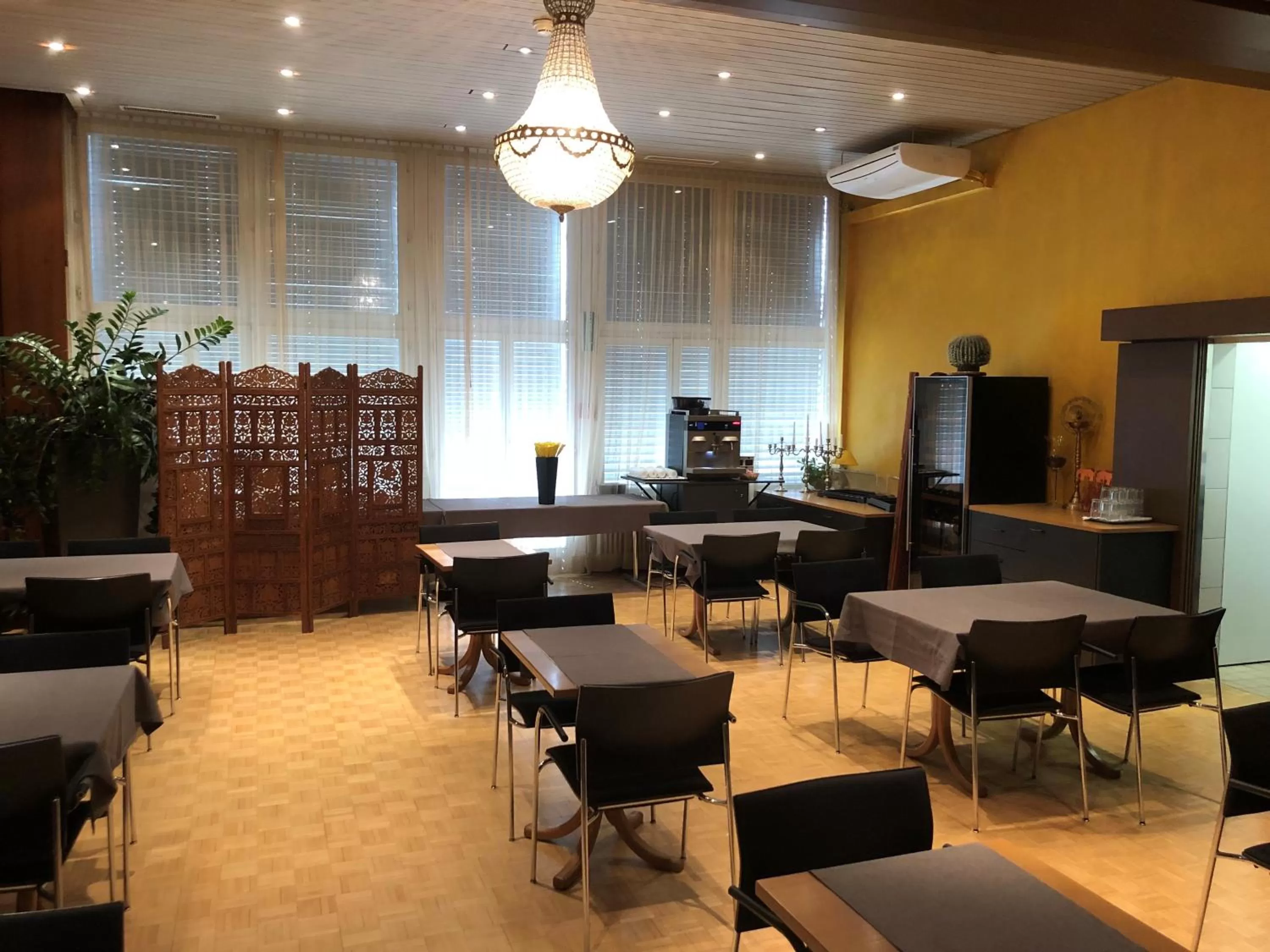 Breakfast in Zys Hotel