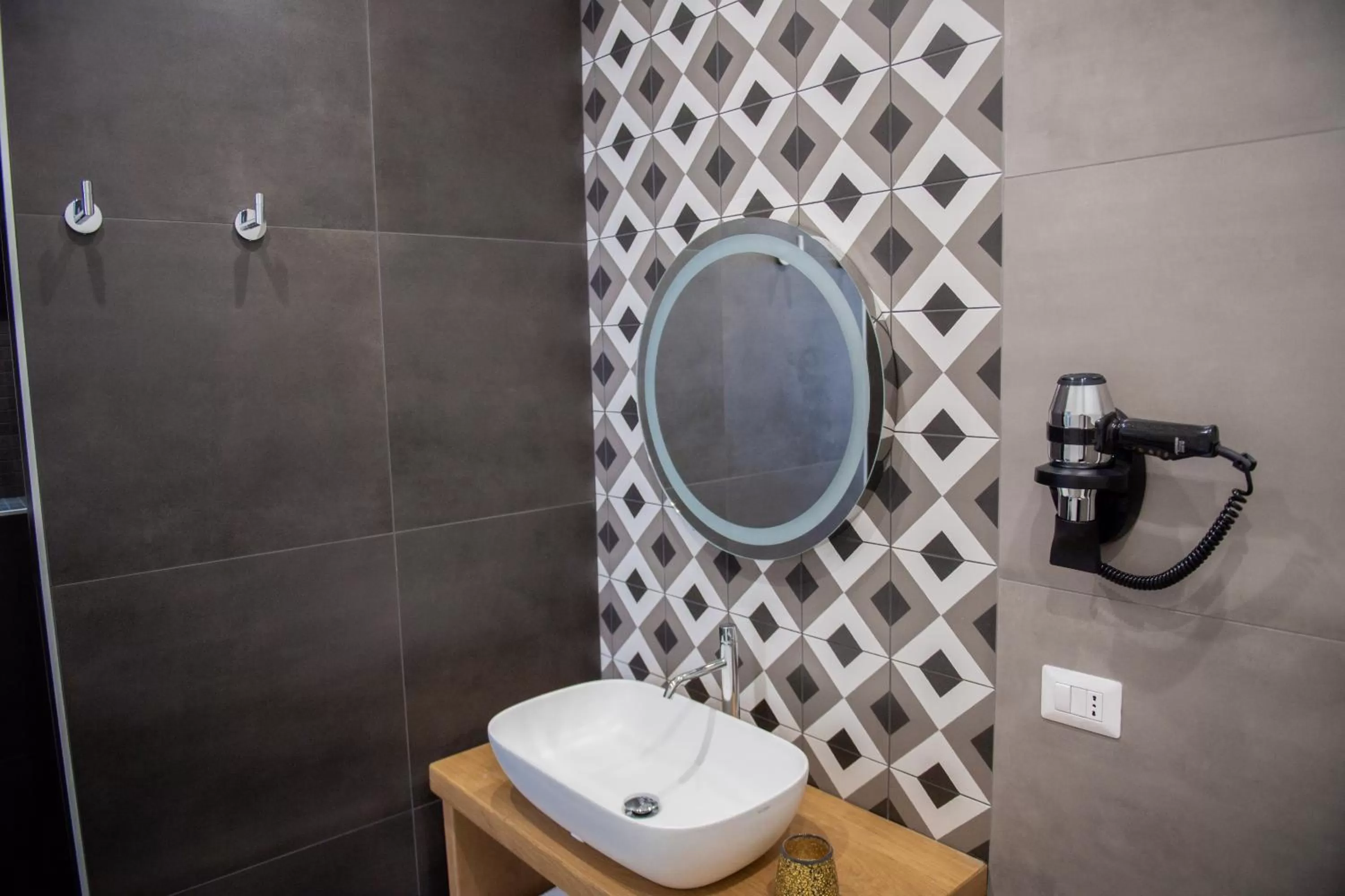 Bathroom in Novecento