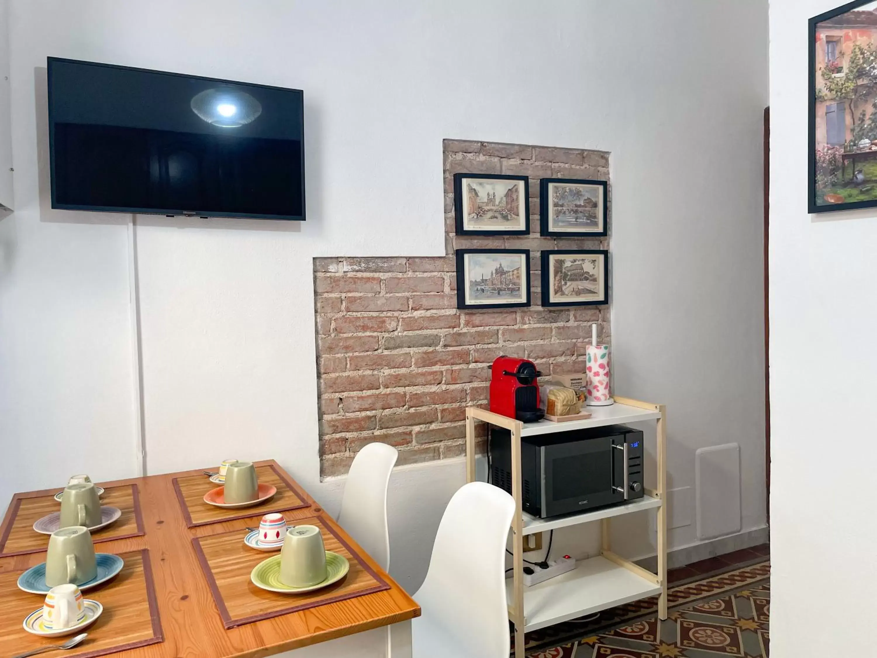 Triple Room with Private Bathroom in La Casa di Eli Triple Room with Private Bathroom in La Casa di Eli