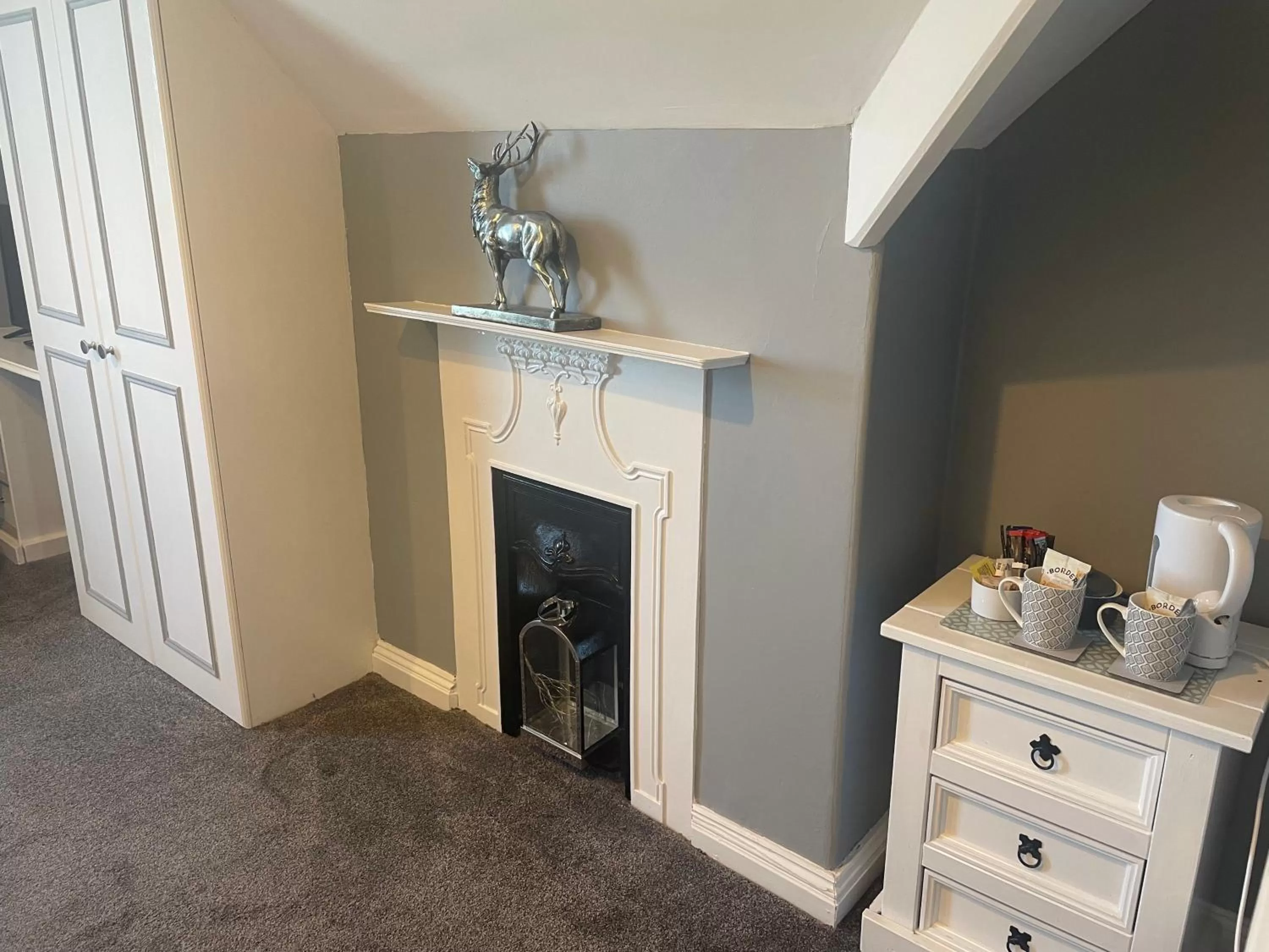 Bedroom in The Fylingdales Inn