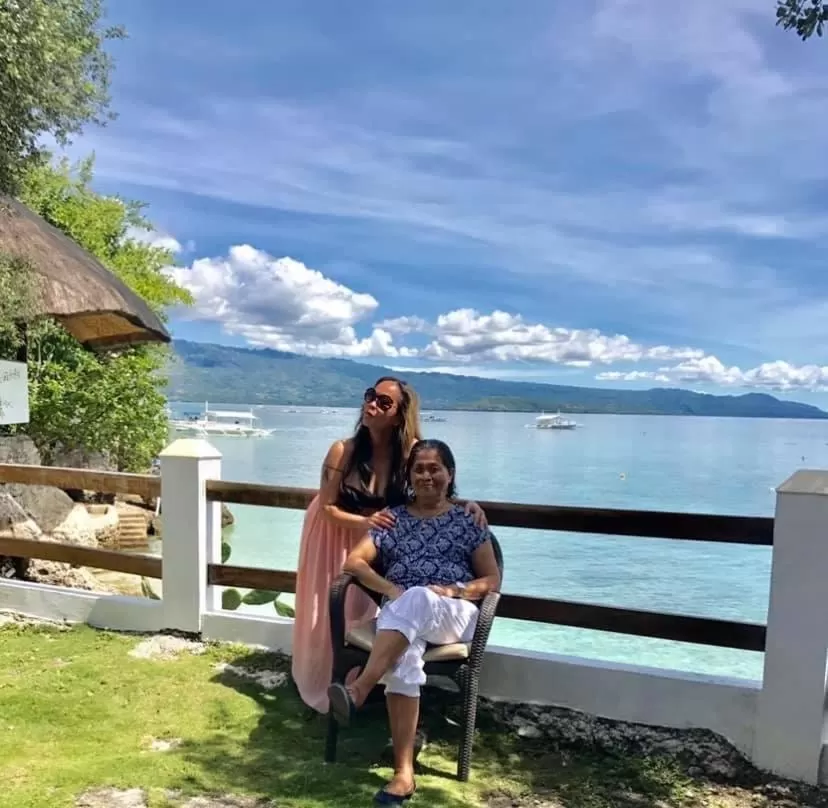 Family in Pescador View - Beach Resort & Restaurant