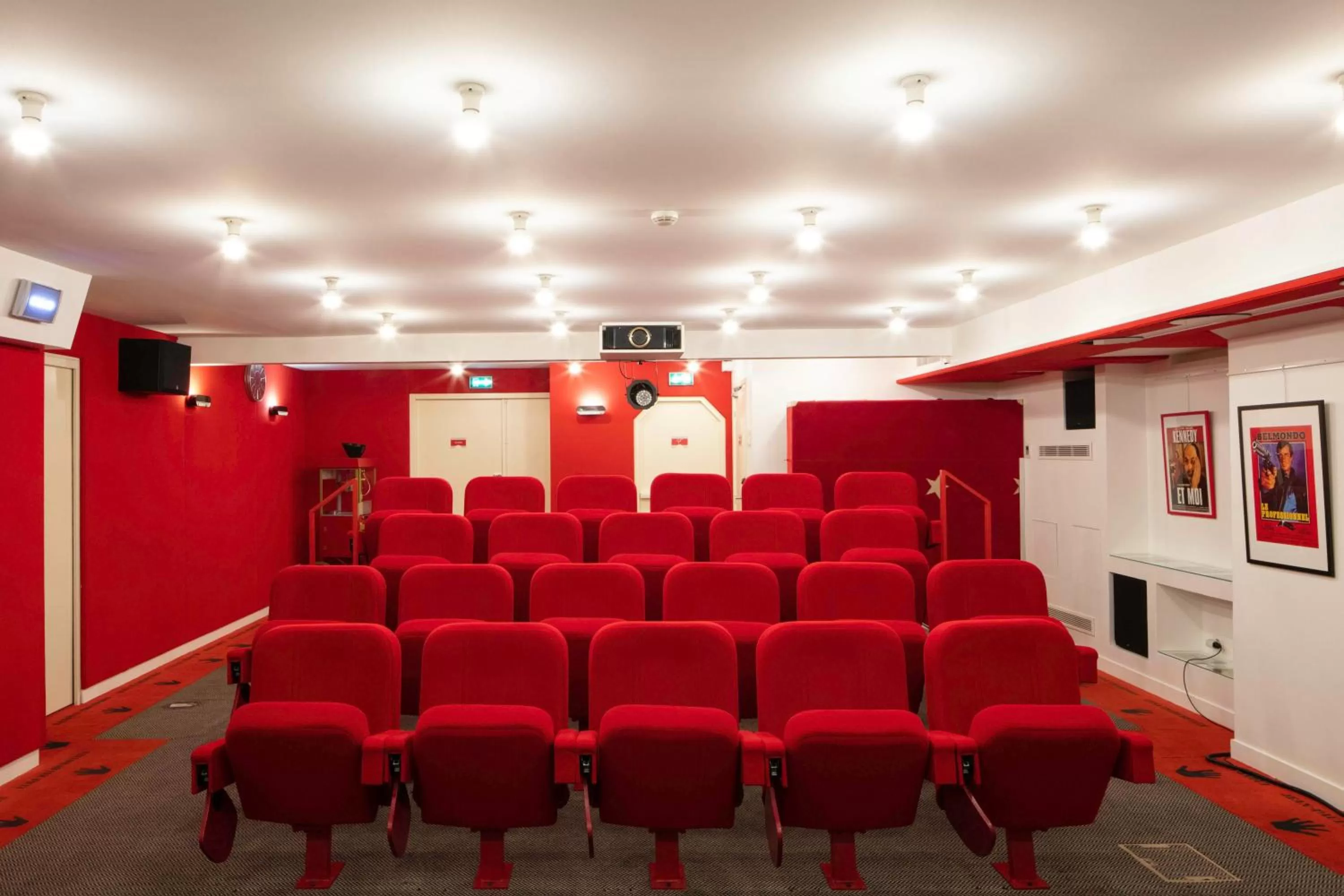 Meeting/conference room in Le 123 Sébastopol - Astotel