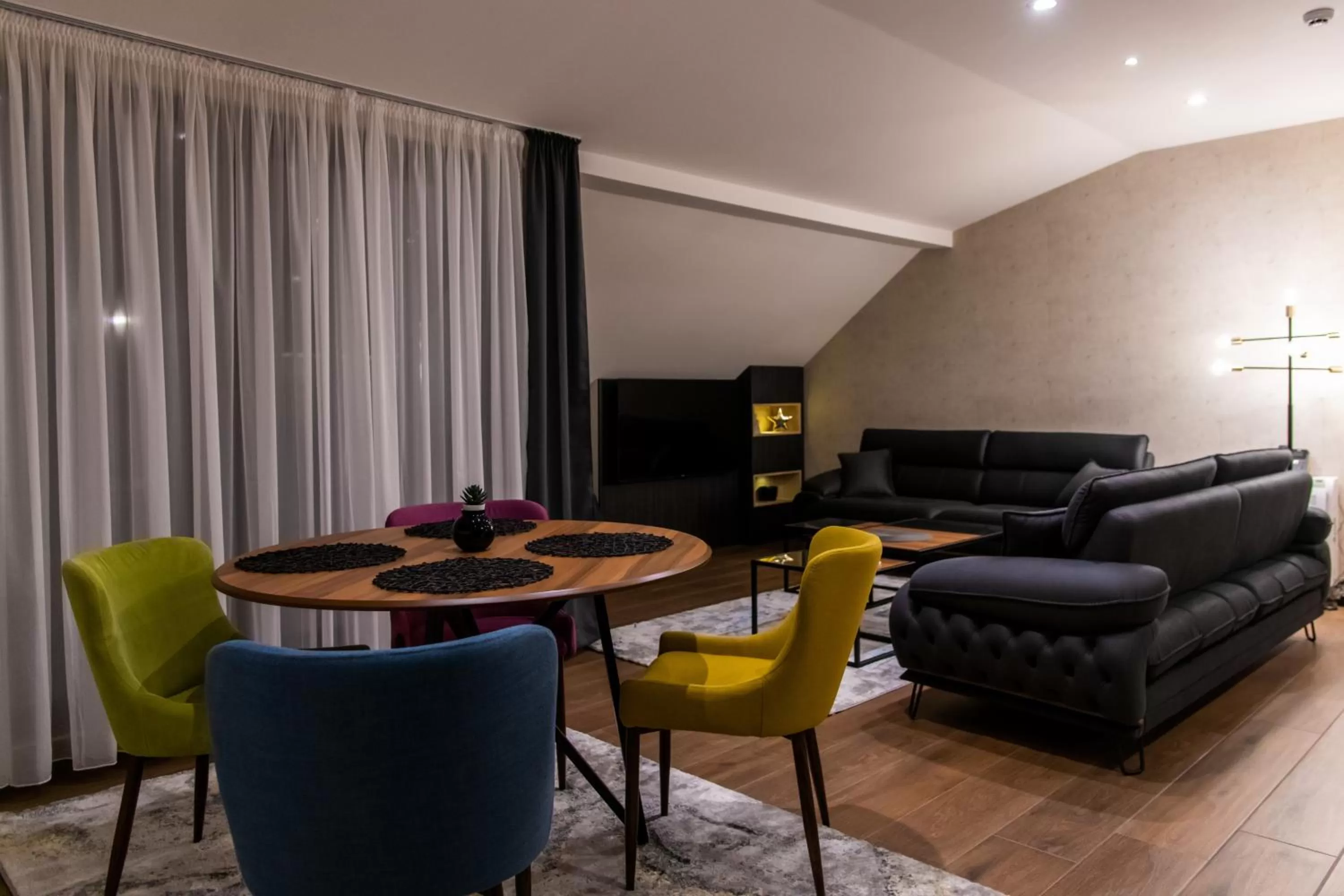 Seating Area in Apart Hotel Maksimum