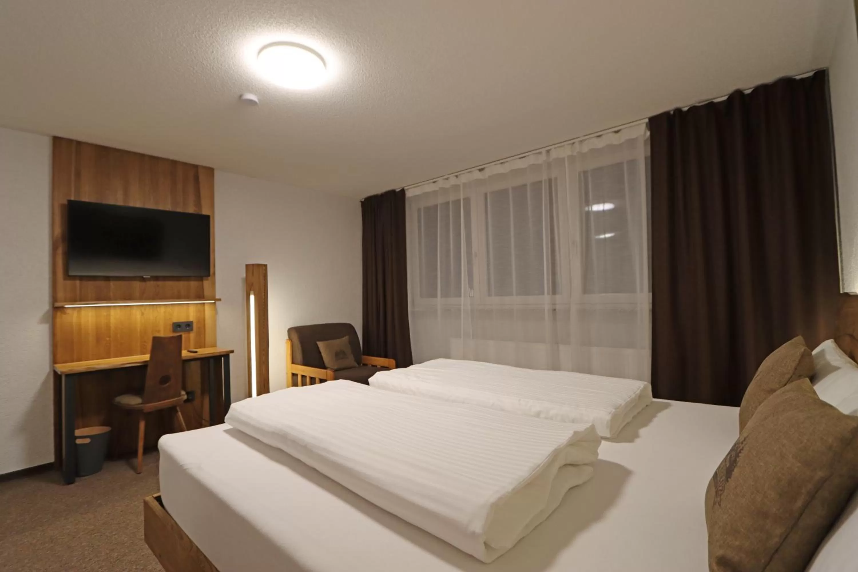 Bed in Hotel Kreuz Höhengasthof