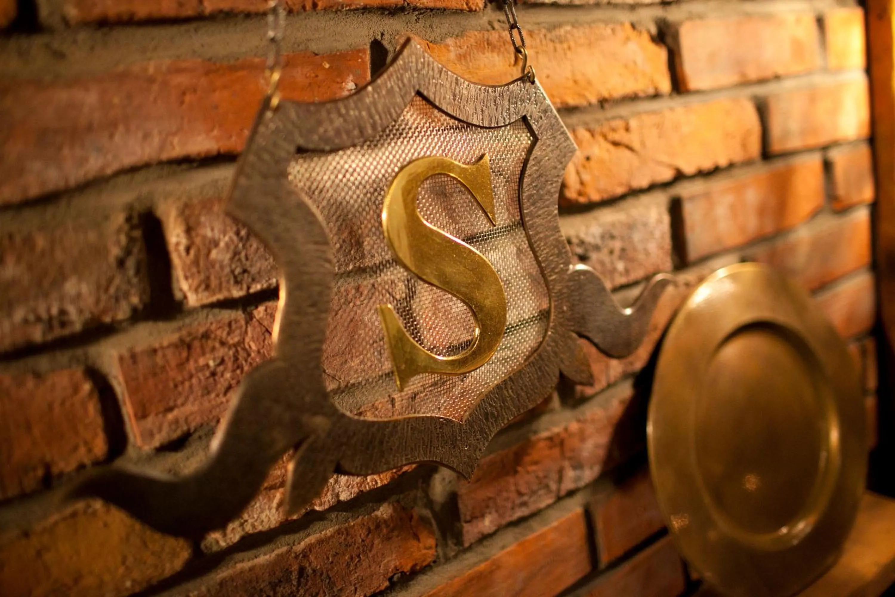 Property logo or sign in Aparthotel Oberża