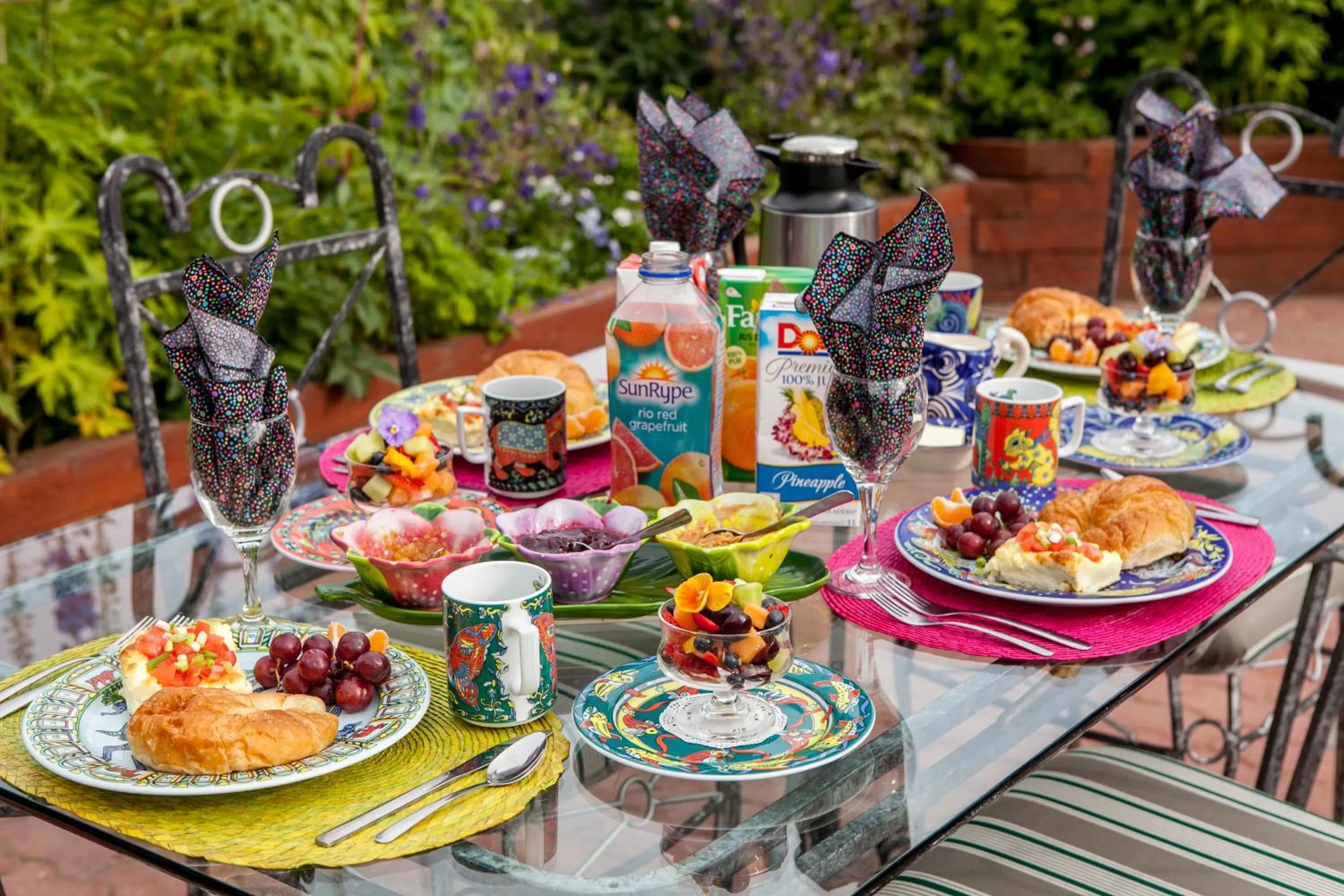 Patio in Hidden Valley Bed and Breakfast
