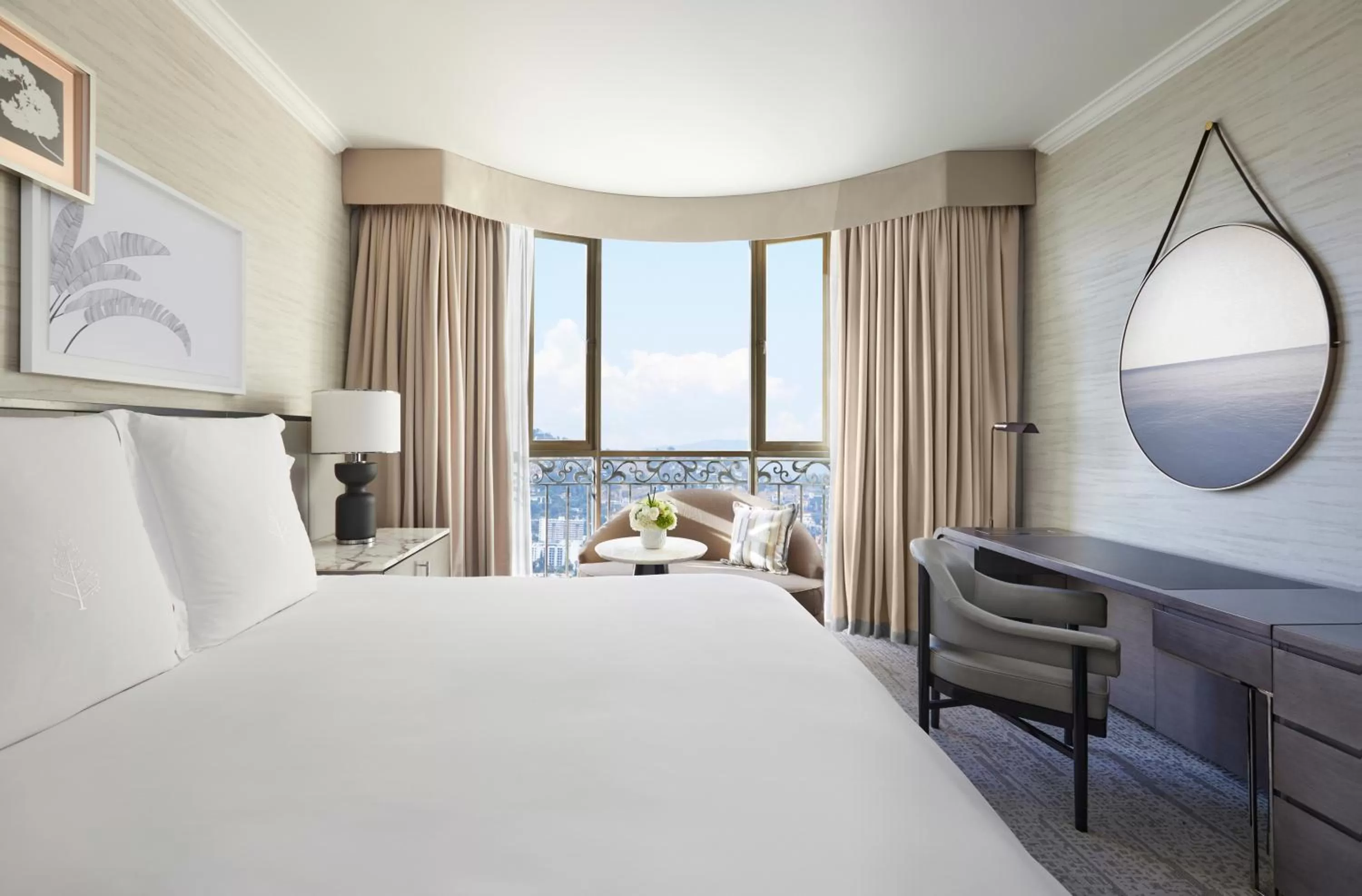 Bedroom, Bed in Beverly Wilshire, A Four Seasons Hotel