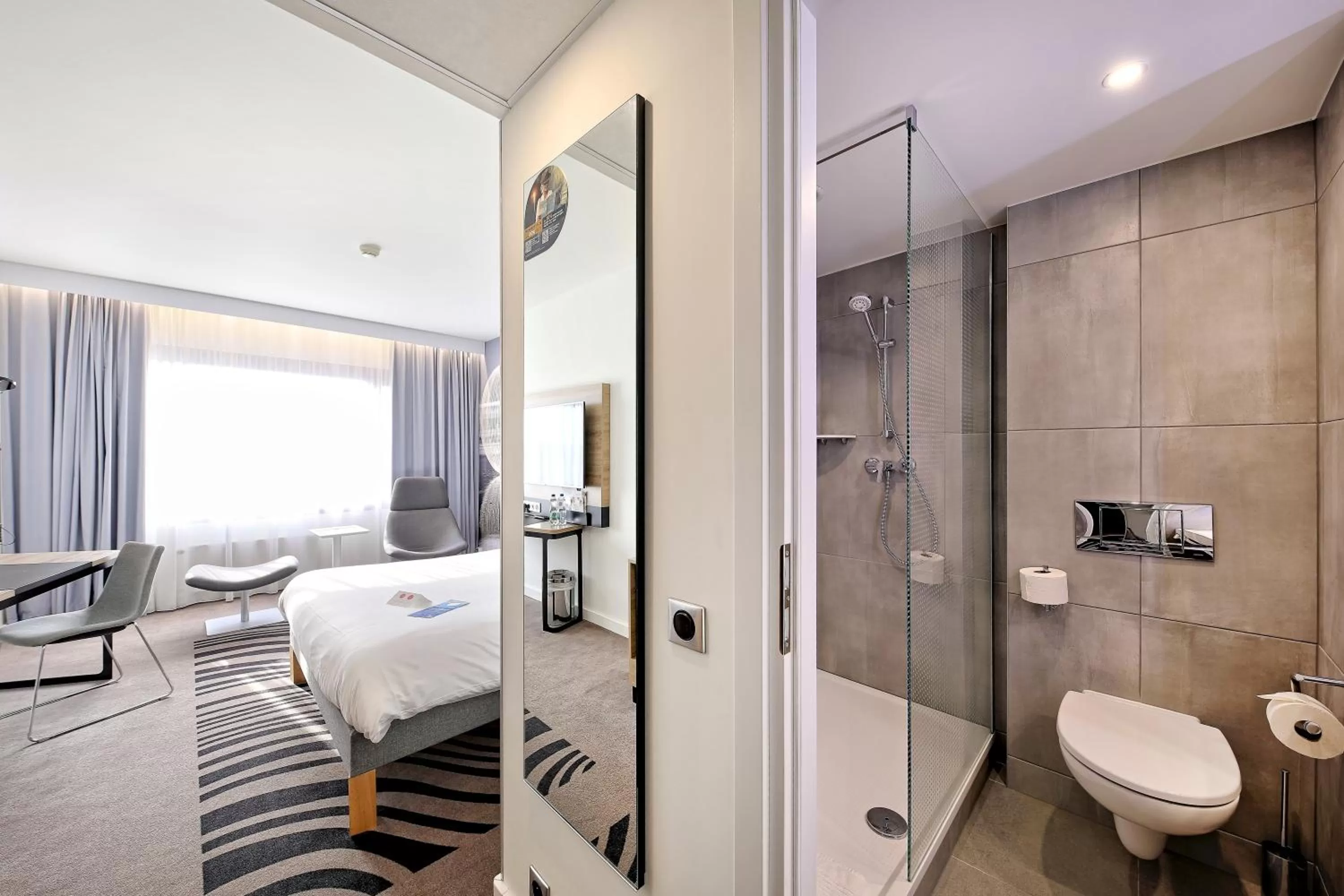 Bathroom, Bed in Novotel Katowice Centrum