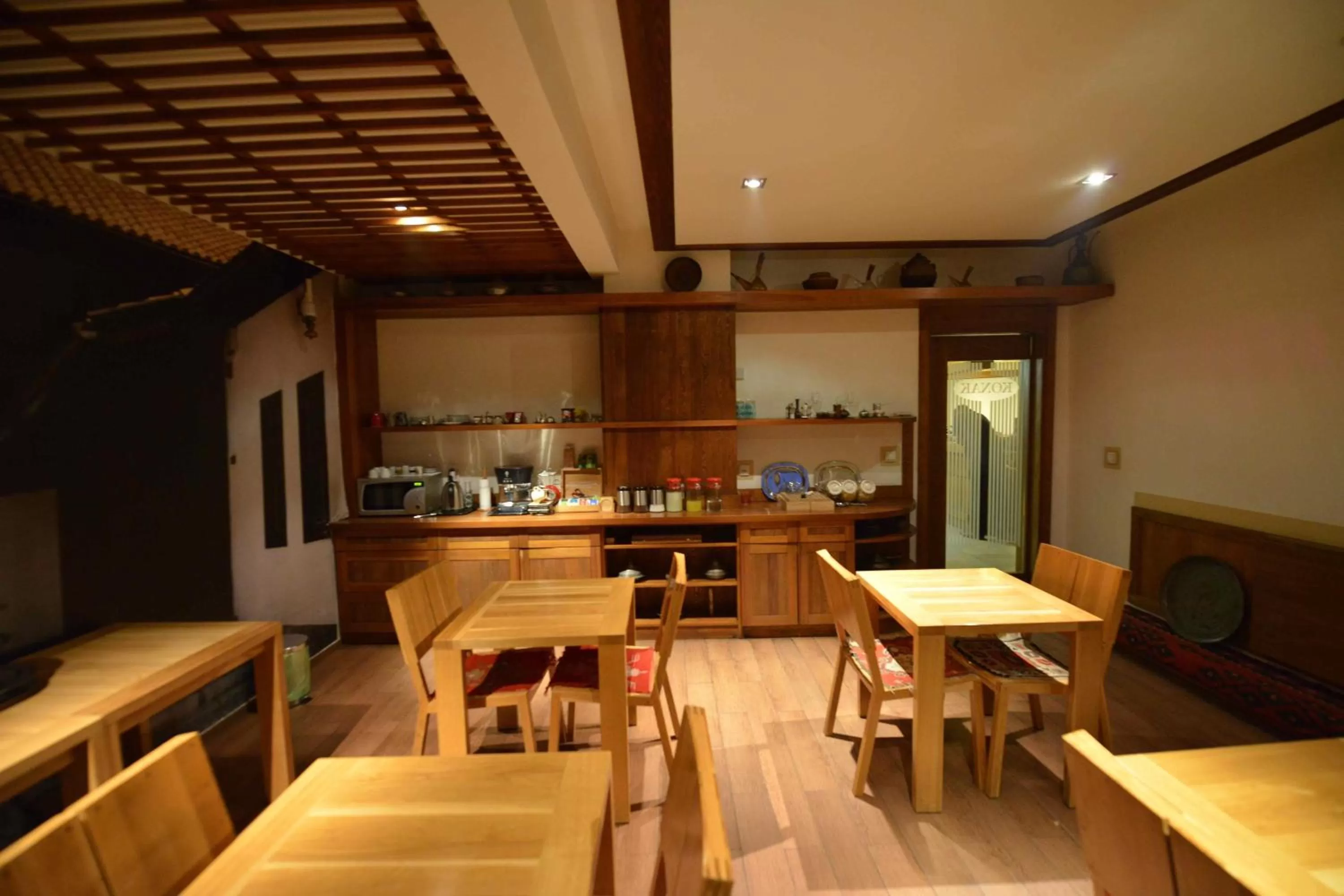 Restaurant/Places to Eat in Garni Hotel Konak