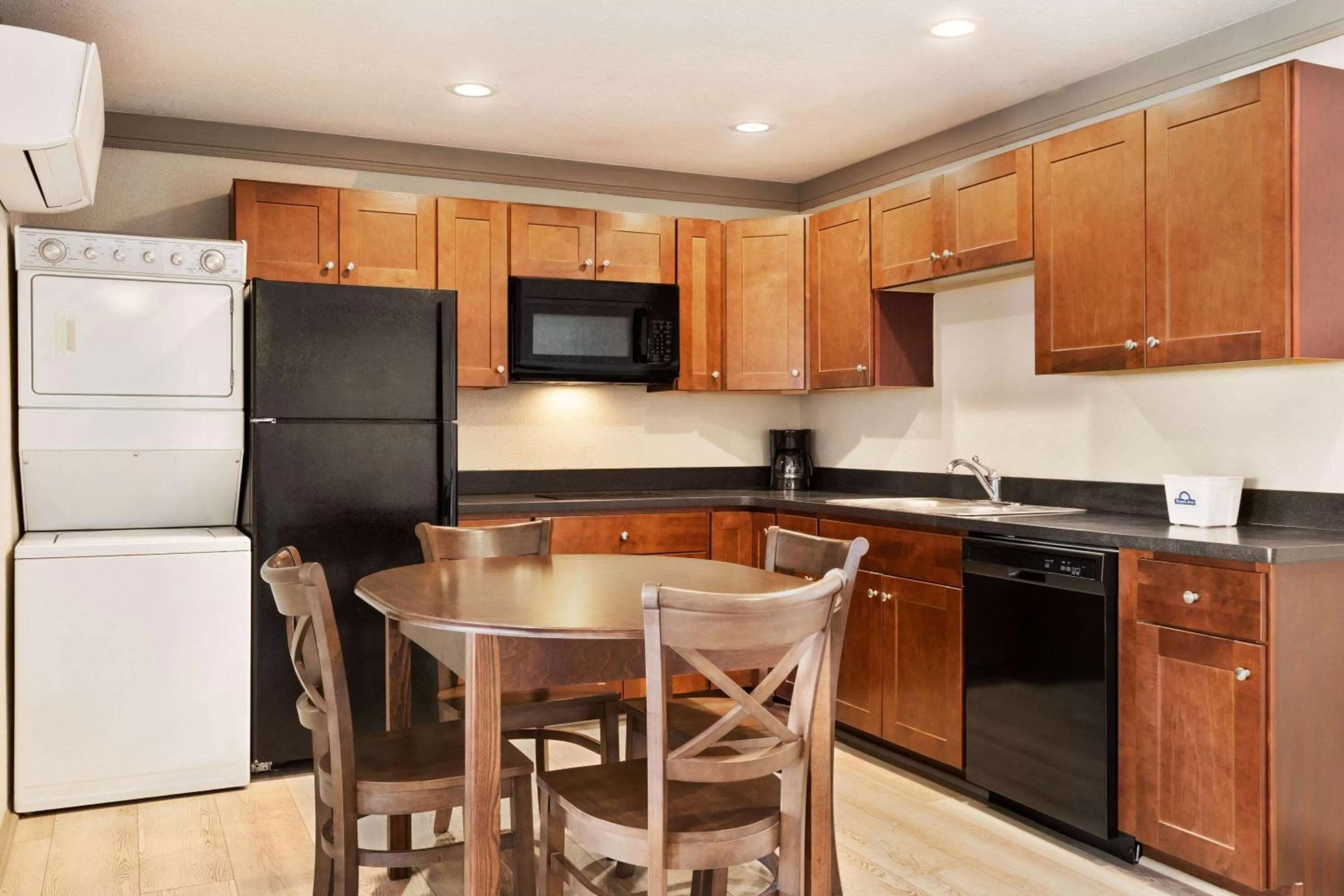 Bed in Days Inn by Wyndham Ocean City Oceanfront