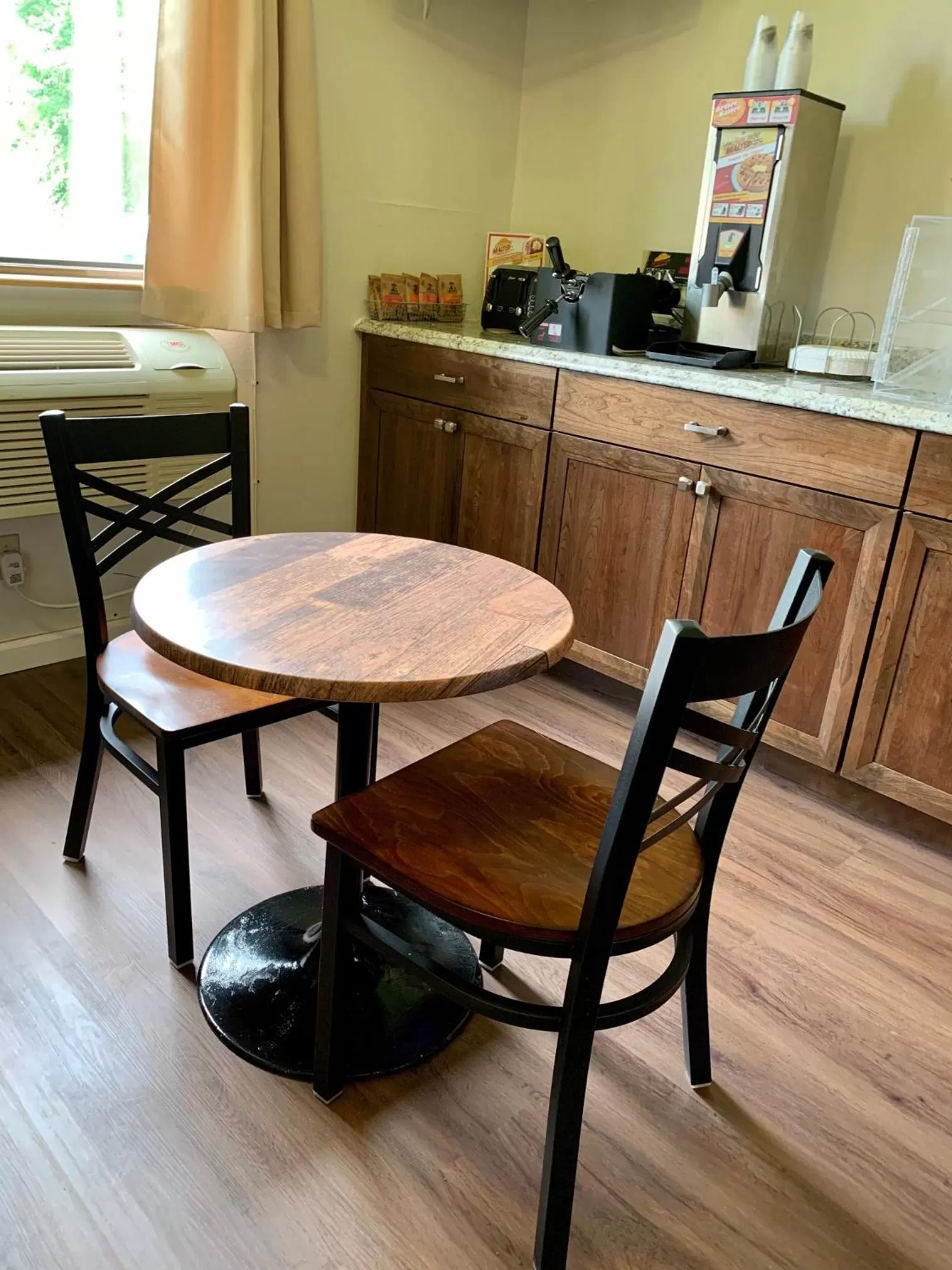 Breakfast in The Covered Bridge Inn