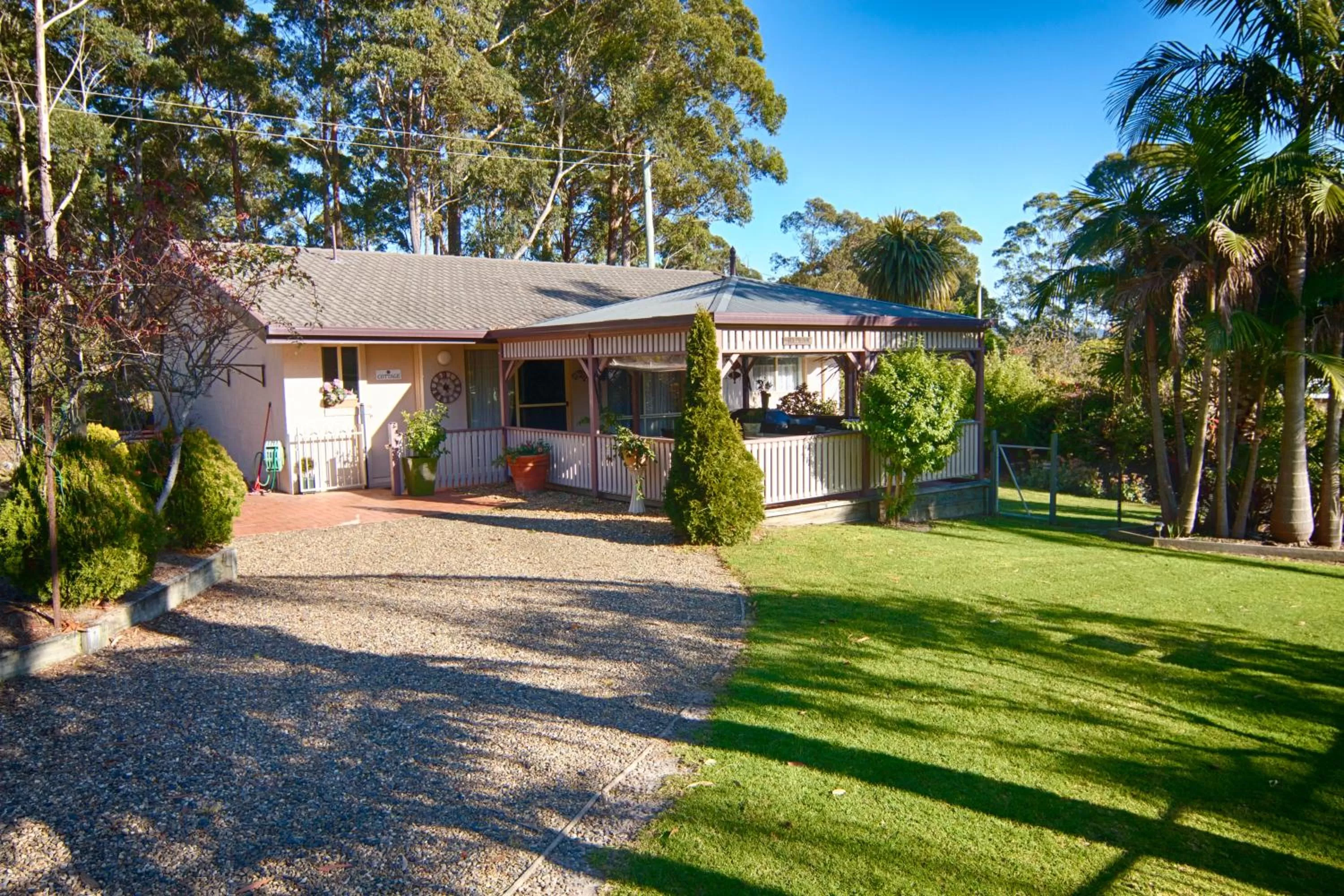 Garden in Fairway Motor Inn