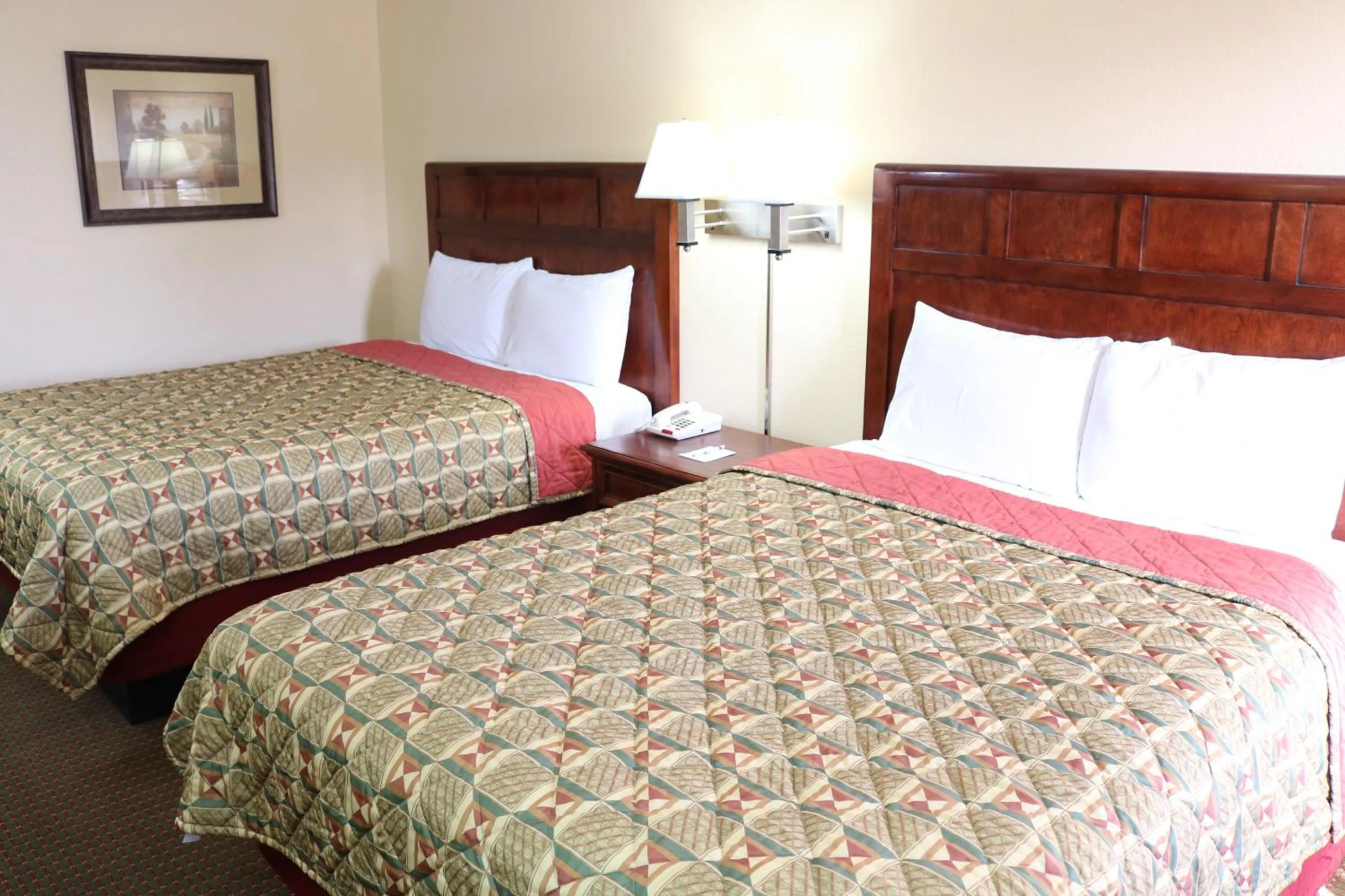 Photo of the whole room, Bed in Budget Inn Flagstaff