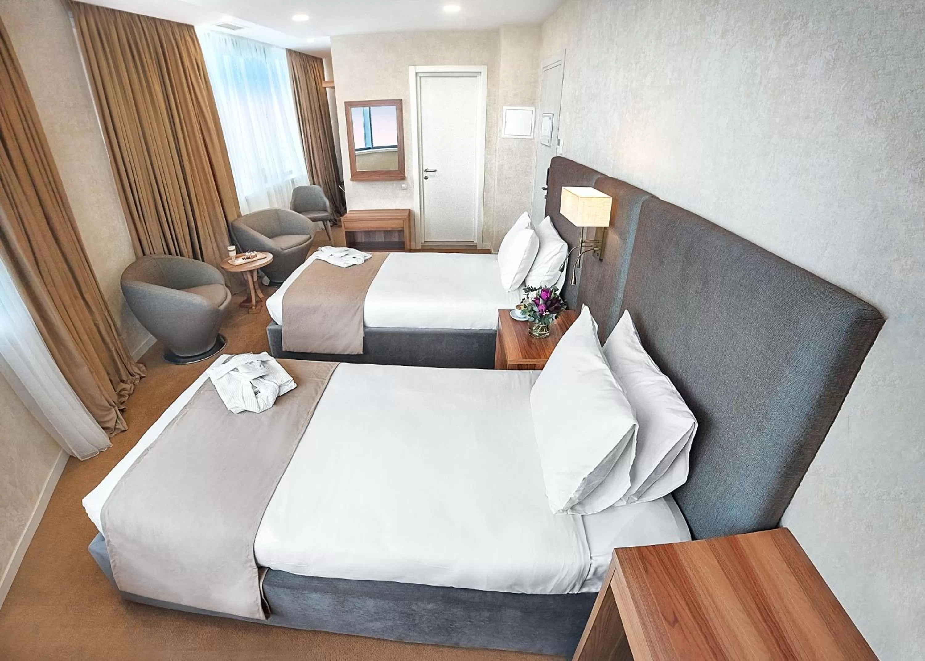 Bedroom, Bed in Meta Business Hotel By King David